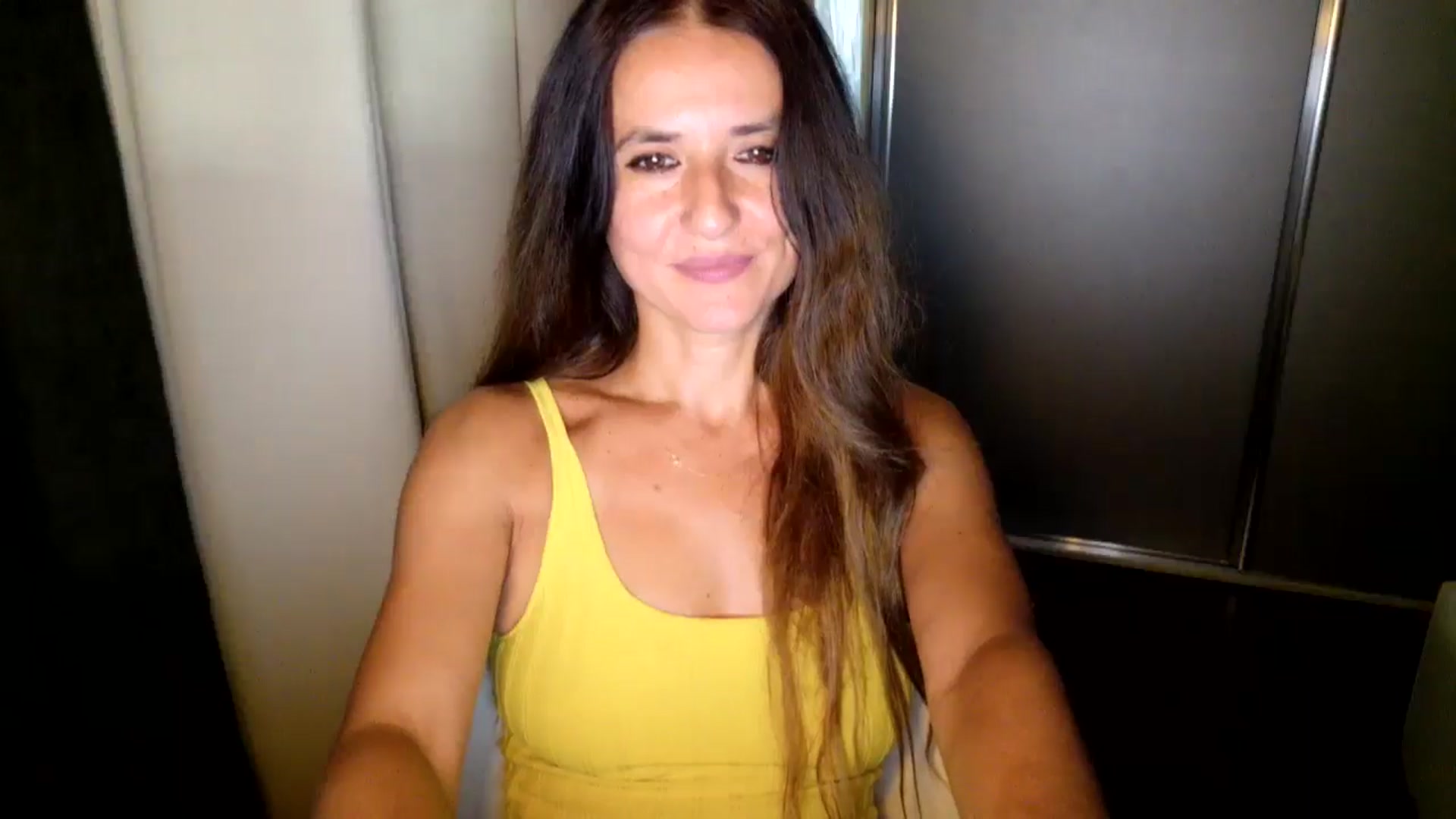 Gallery image thumbnail from DANIELLE's myfreecams stream on, 07/25/2025, 05:34 image 11 of 20