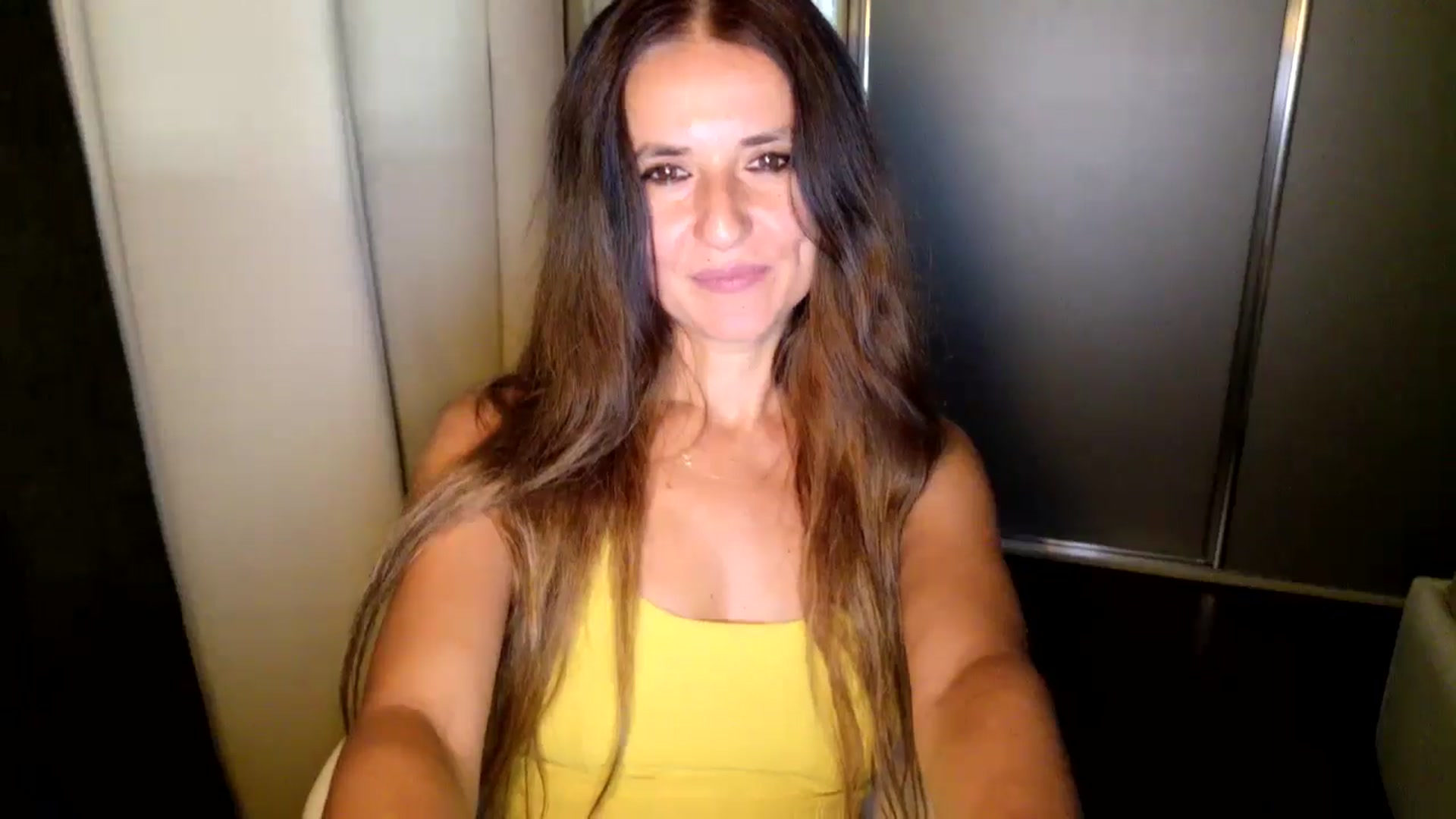 Gallery image thumbnail from DANIELLE's myfreecams stream on, 07/25/2025, 05:34 image 4 of 20