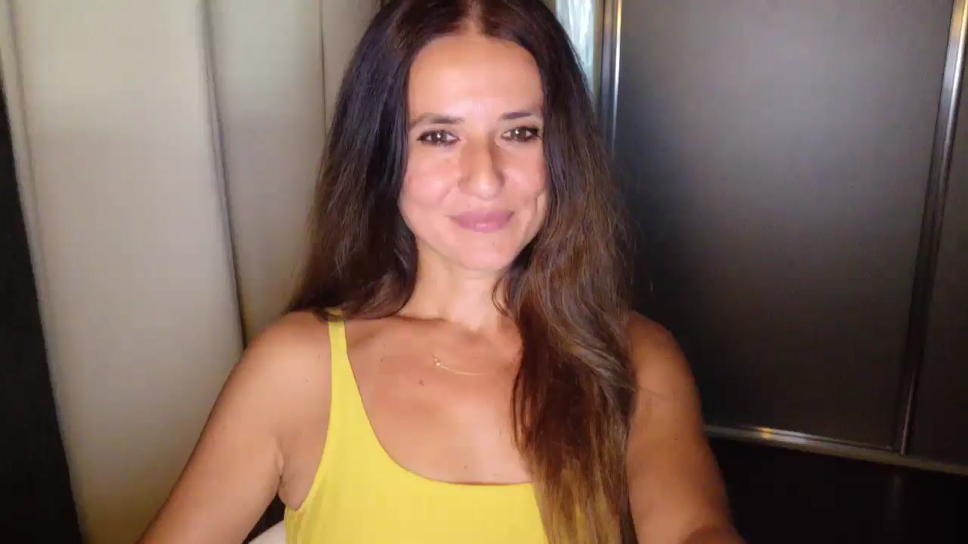 Gallery image thumbnail from DANIELLE's myfreecams stream on, 07/25/2025, 05:51 image 4 of 20