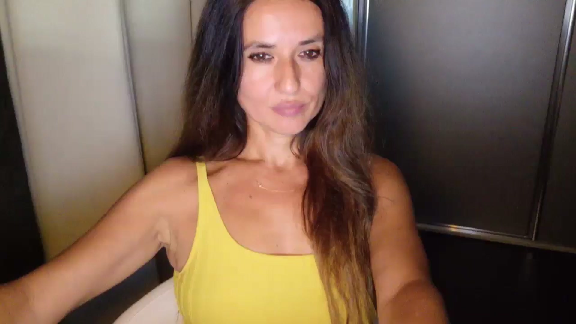 Gallery image thumbnail from DANIELLE's myfreecams stream on, 07/25/2025, 05:51 image 1 of 20