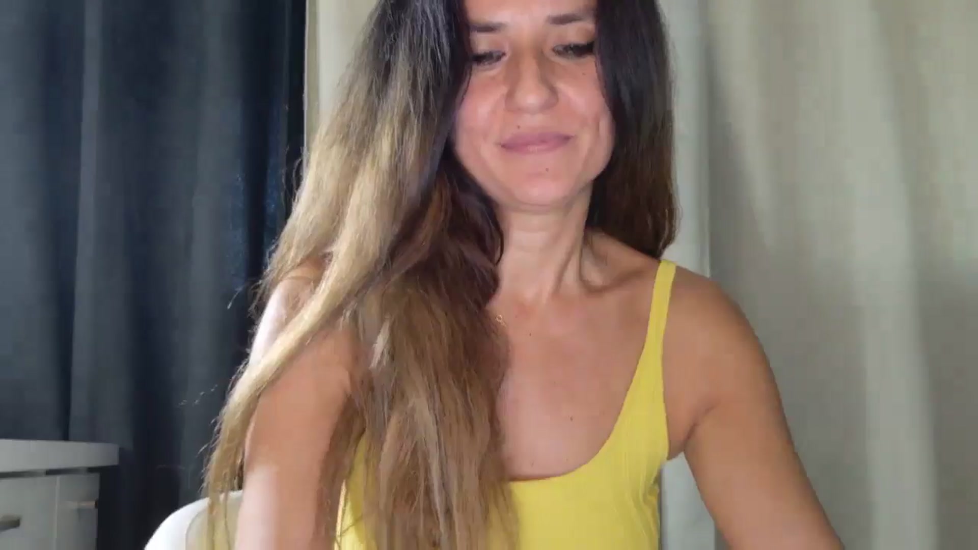 Gallery image thumbnail from DANIELLE's myfreecams stream on, 07/25/2025, 06:30 image 14 of 20