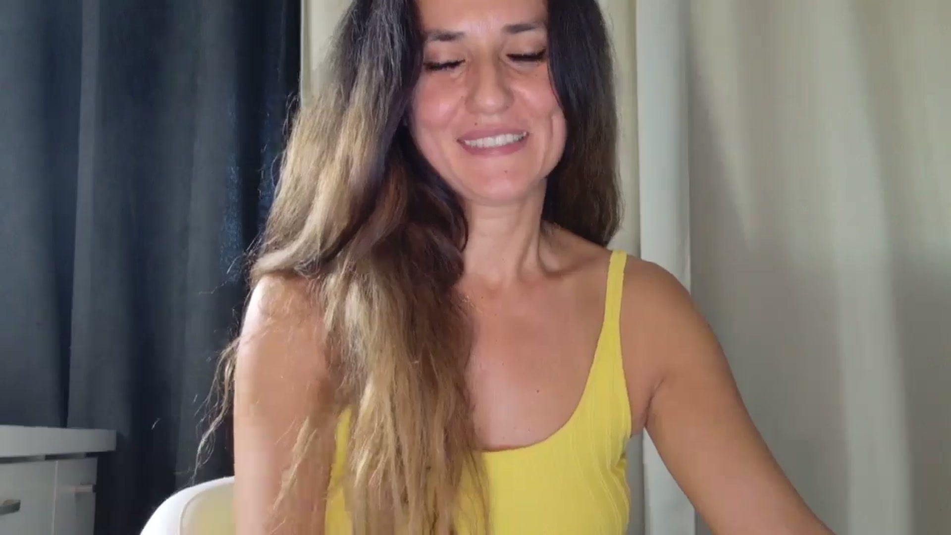 Gallery image thumbnail from DANIELLE's myfreecams stream on, 07/25/2025, 06:30 image 13 of 20