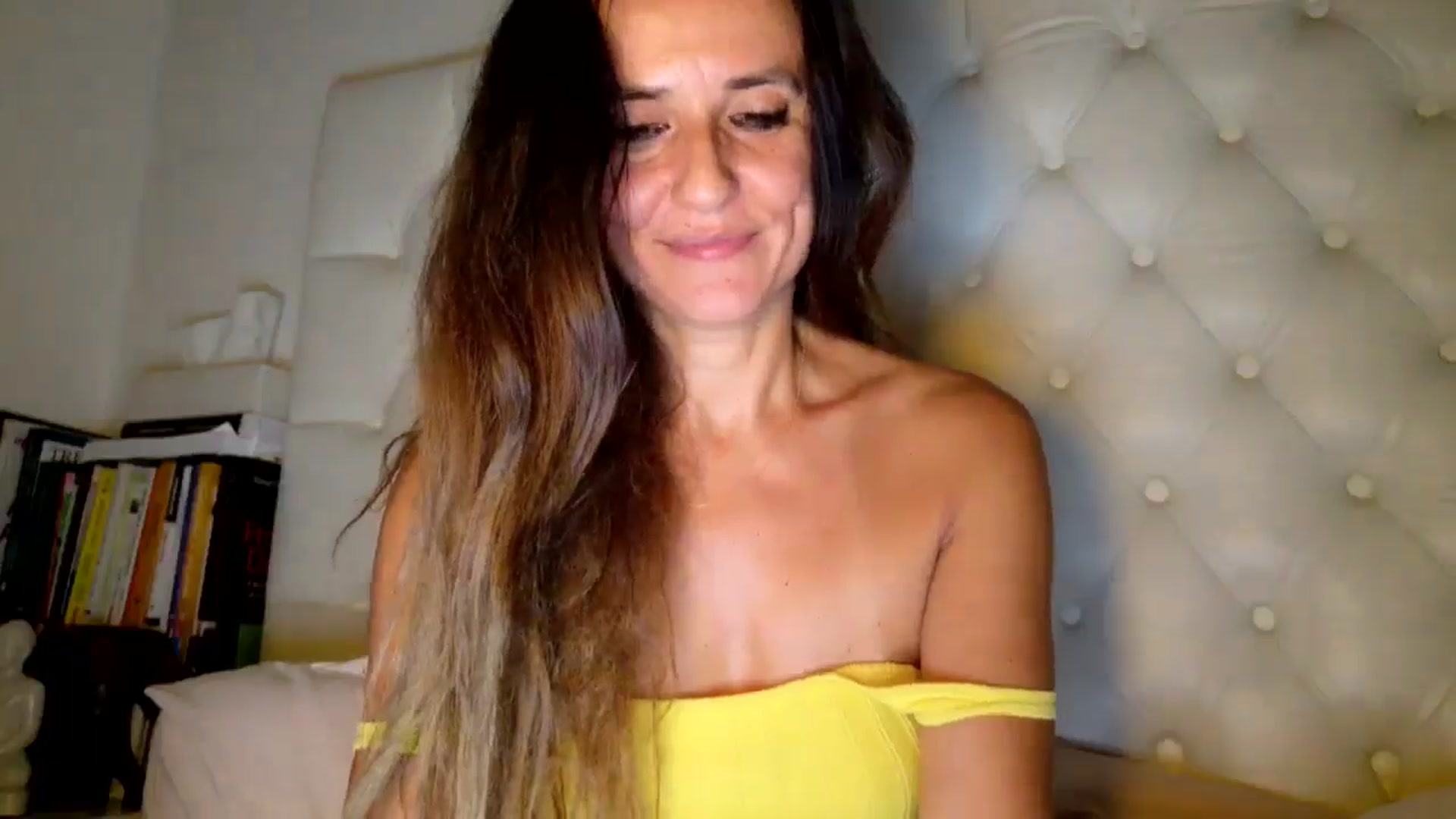 Gallery image thumbnail from DANIELLE's myfreecams stream on, 07/25/2025, 12:11 image 12 of 20