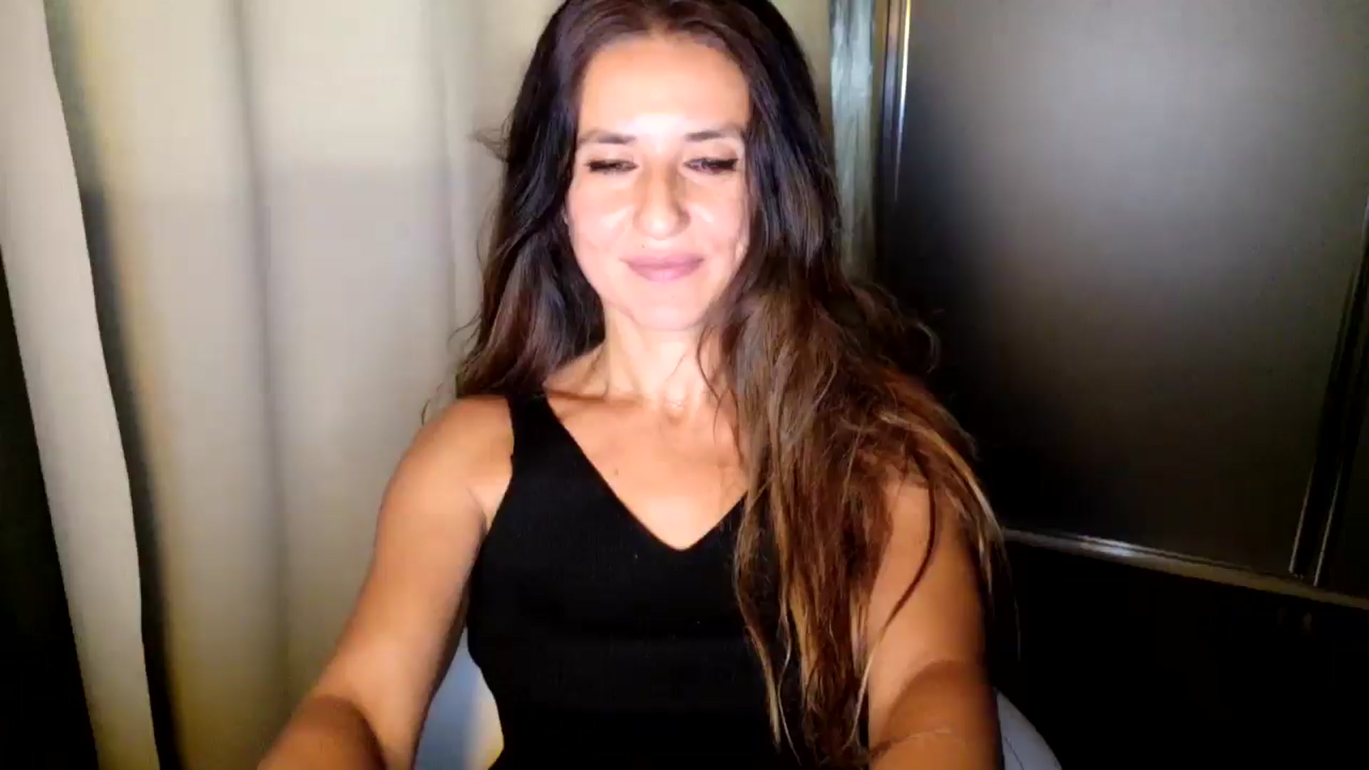 Gallery image thumbnail from DANIELLE's myfreecams stream on, 07/31/2025, 05:43 image 8 of 20
