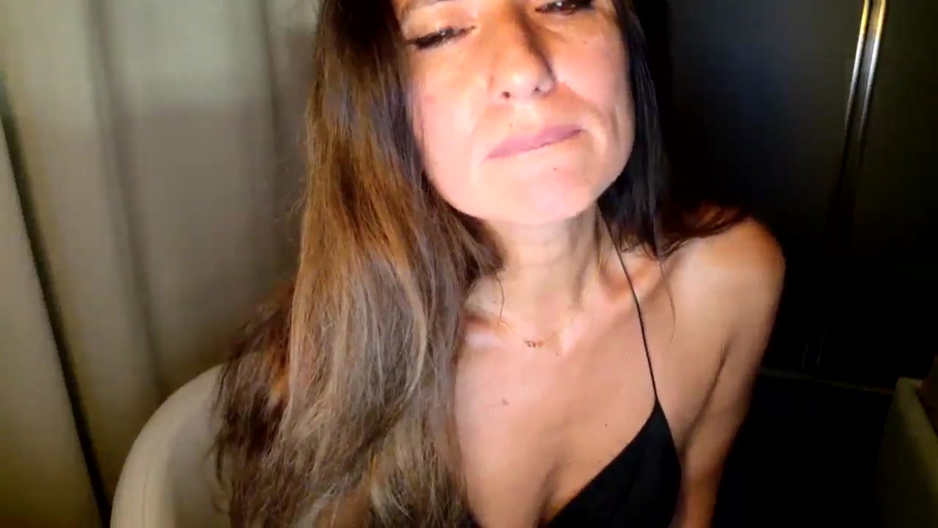 Gallery image thumbnail from DANIELLE's myfreecams stream on, 08/07/2025, 05:14 image 17 of 20