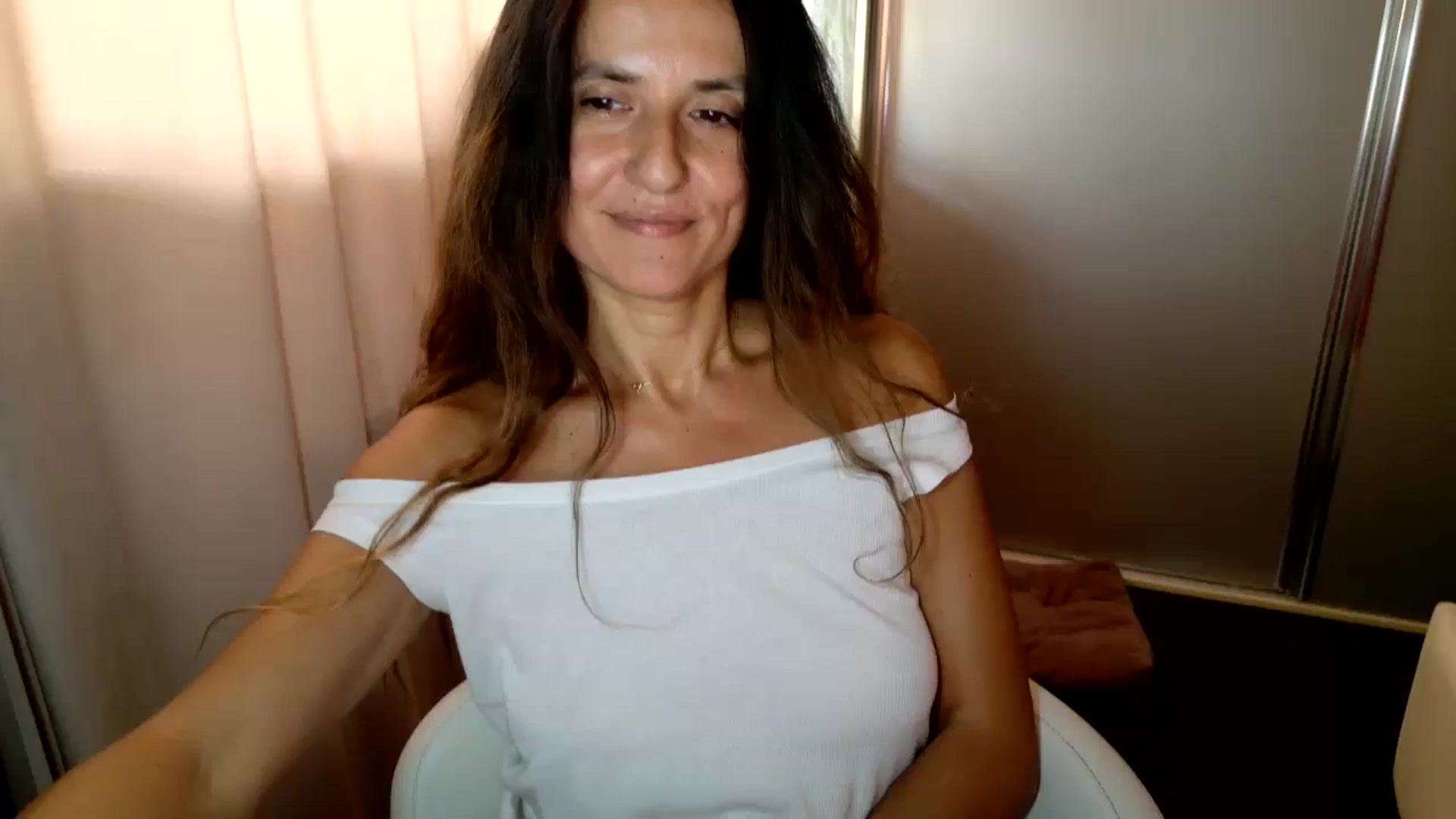 Gallery image thumbnail from DANIELLE's myfreecams stream on, 08/22/2025, 07:15 image 3 of 20