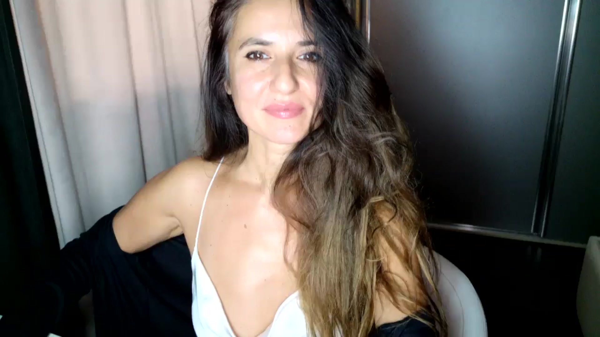 Gallery image thumbnail from DANIELLE's myfreecams stream on, 09/13/2025, 05:06 image 2 of 20