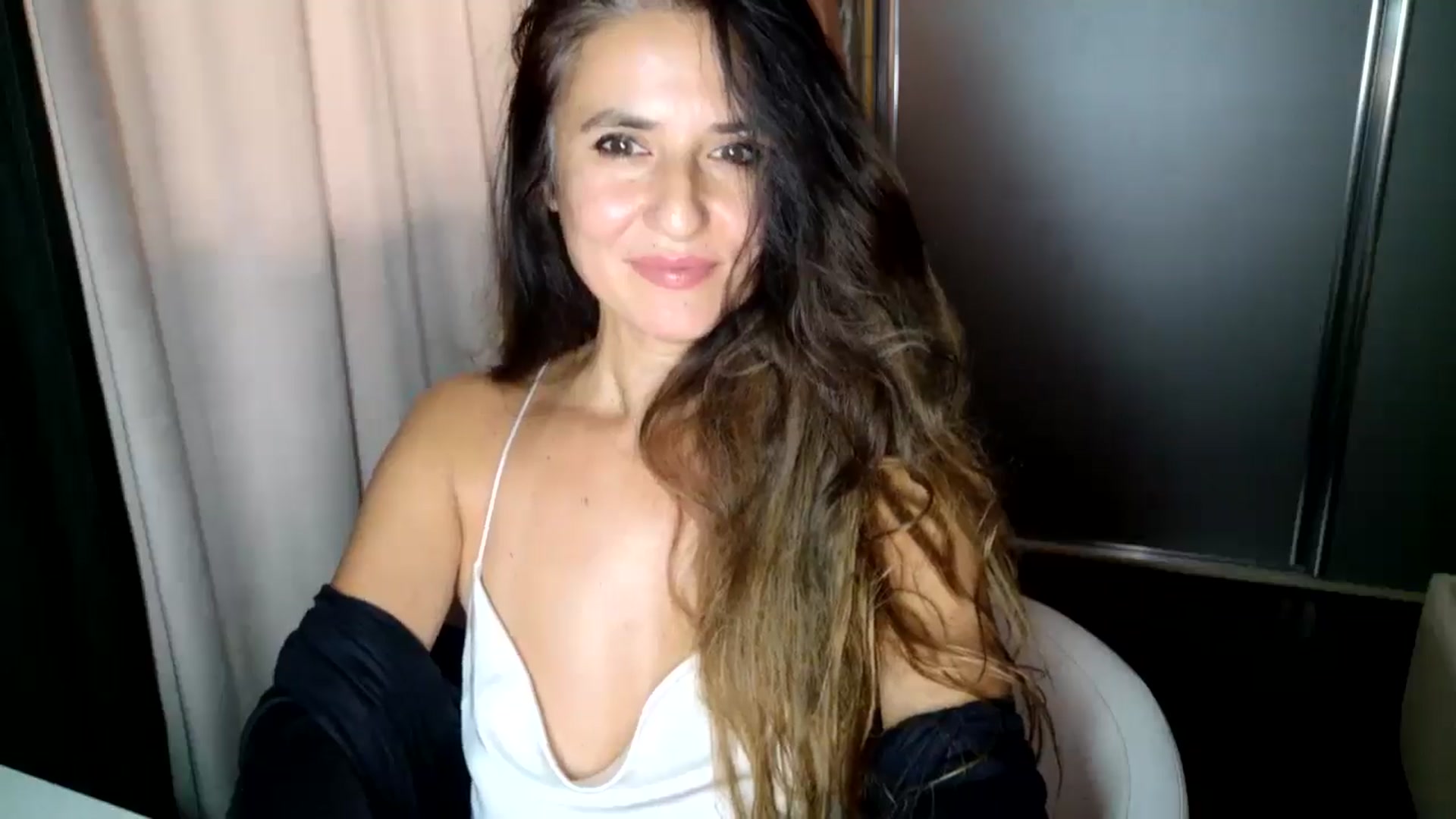 Gallery image thumbnail from DANIELLE's myfreecams stream on, 09/13/2025, 05:06 image 4 of 20