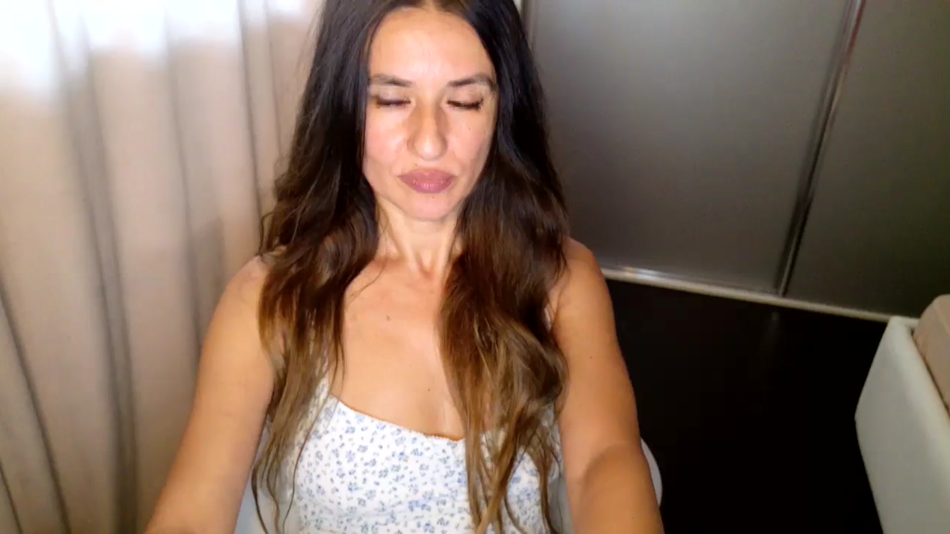 Gallery image thumbnail from DANIELLE's myfreecams stream on, 09/22/2025, 05:44 image 12 of 20