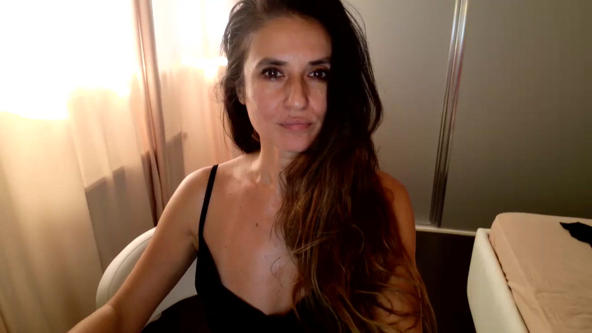 Gallery image thumbnail from DANIELLE's myfreecams stream on, 09/22/2025, 13:33 image 6 of 20