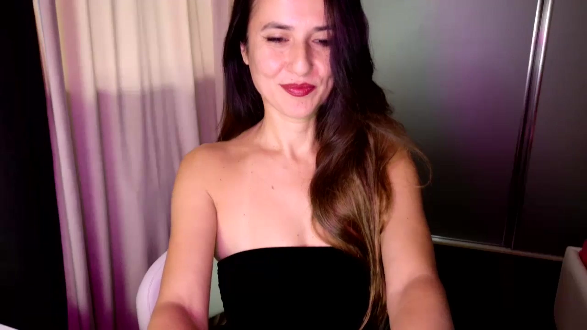 Gallery image thumbnail from DANIELLE's myfreecams stream on, 10/07/2025, 06:56 image 5 of 20