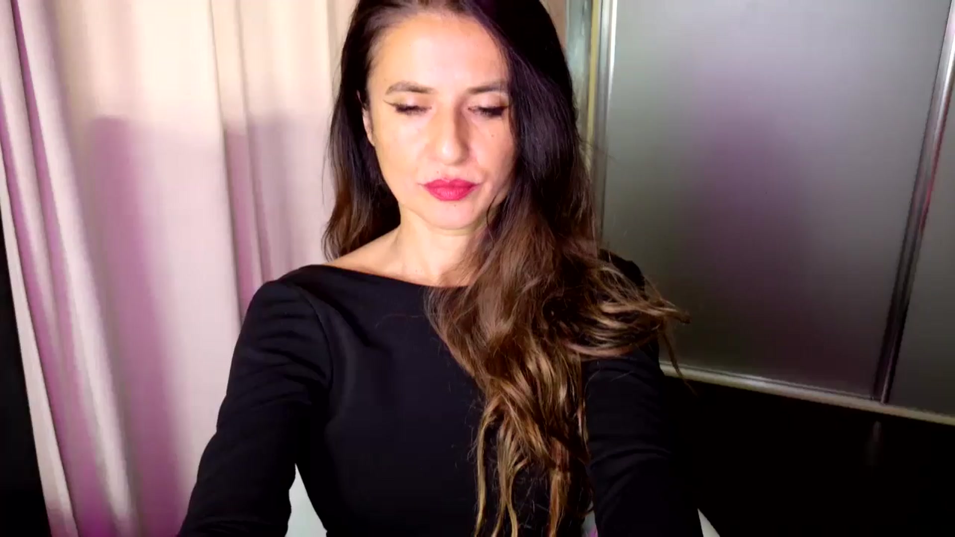 Gallery image thumbnail from DANIELLE's myfreecams stream on, 10/08/2025, 09:32 image 2 of 20