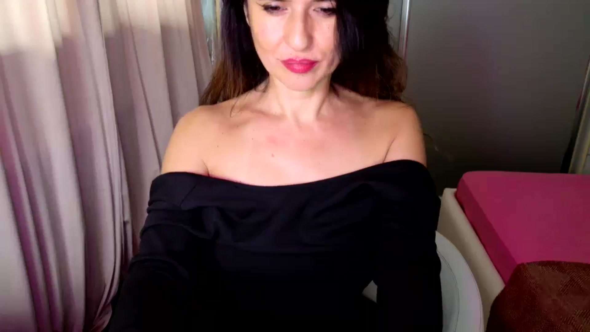 Gallery image thumbnail from DANIELLE's myfreecams stream on, 10/08/2025, 09:32 image 14 of 20