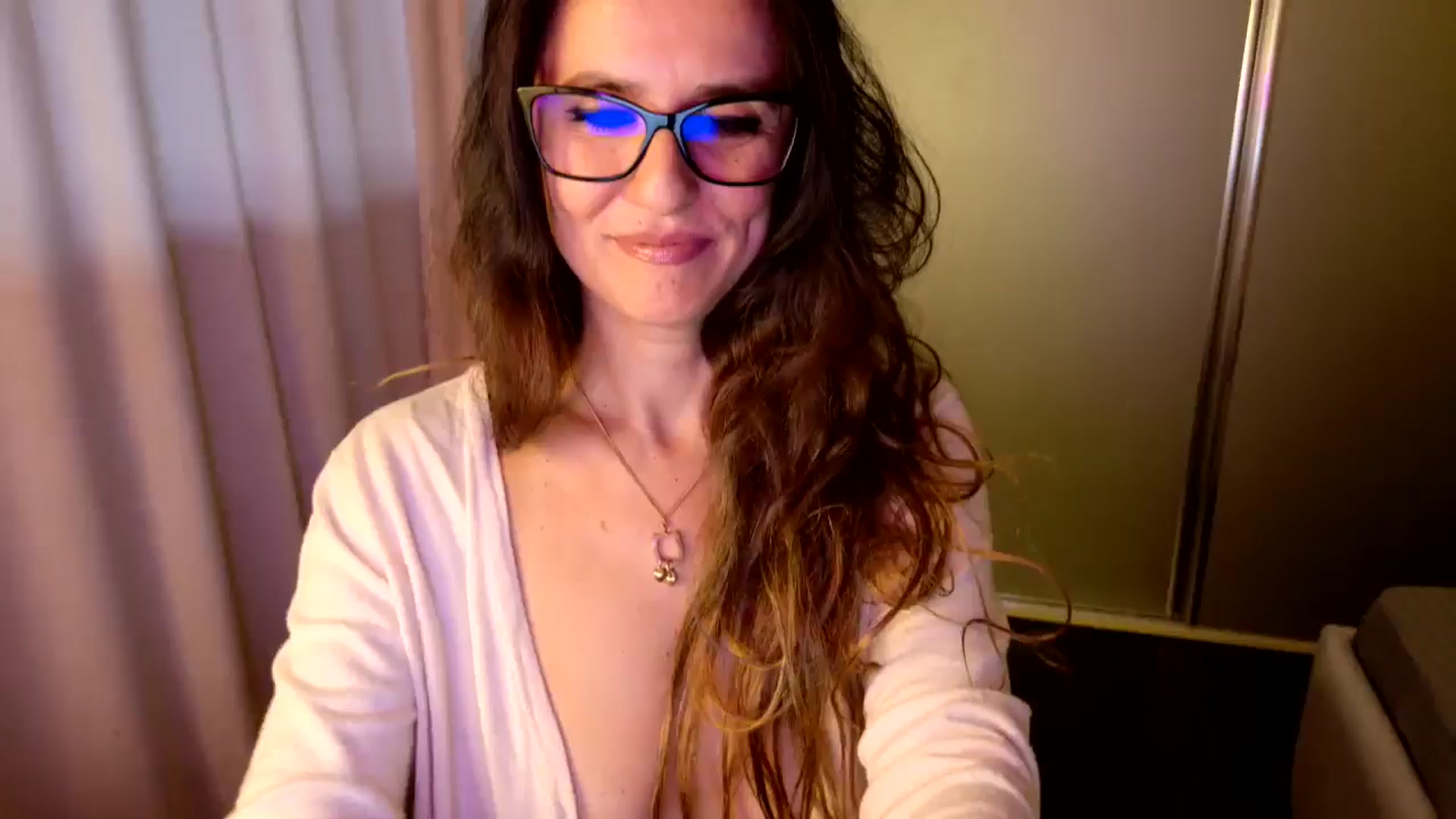 Gallery image thumbnail from DANIELLE's myfreecams stream on, 10/16/2025, 06:50 image 6 of 20