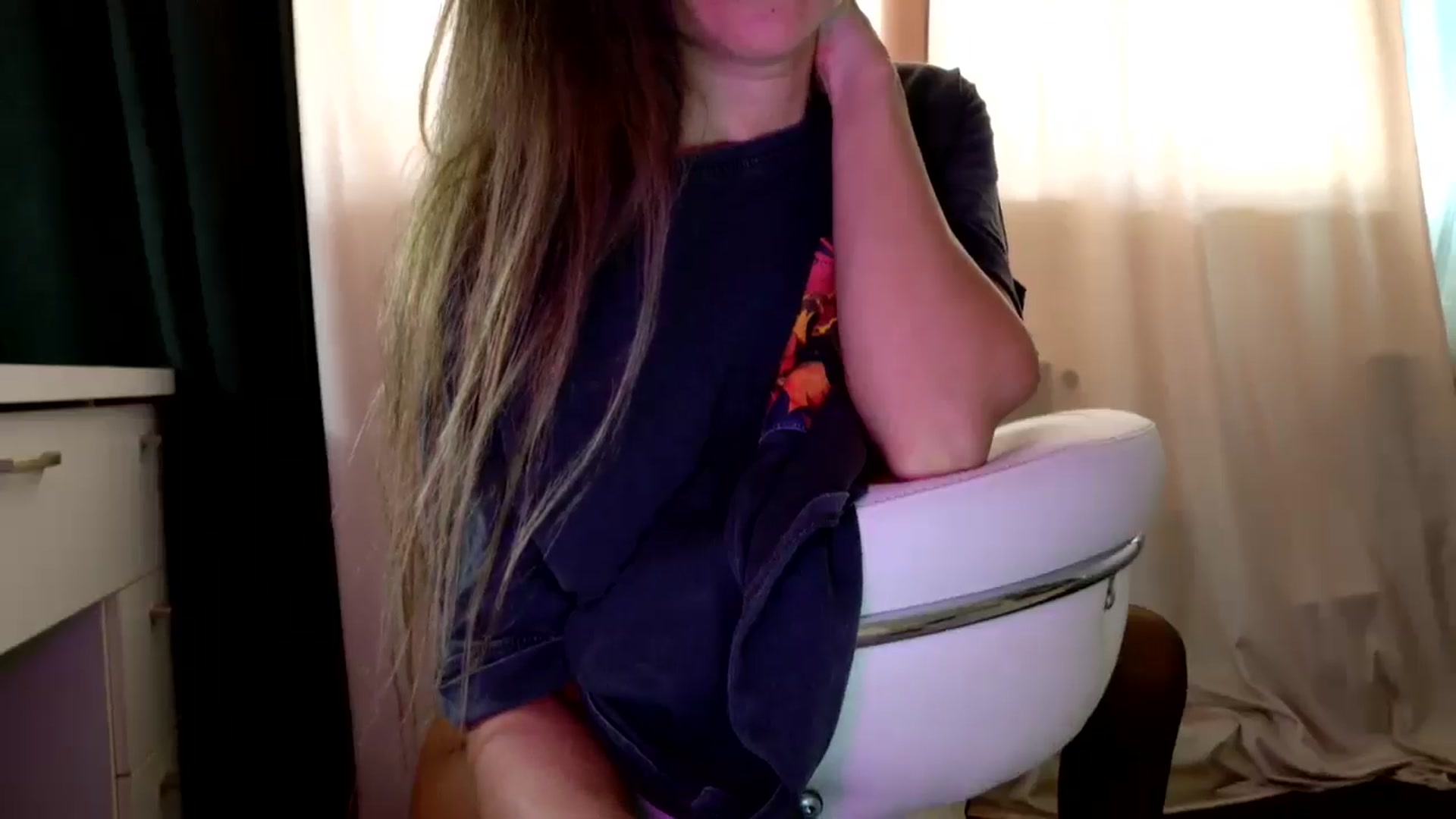 Gallery image thumbnail from DANIELLE's myfreecams stream on, 10/21/2025, 11:33 image 10 of 20