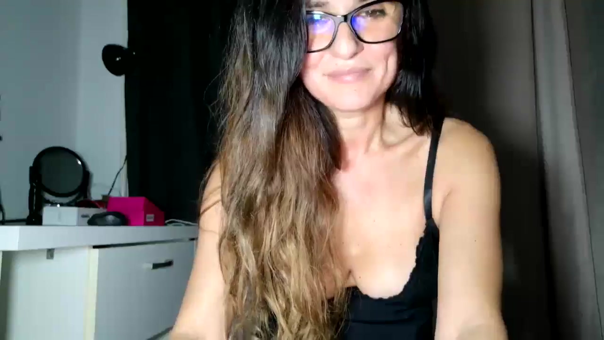 Gallery image thumbnail from DANIELLE's myfreecams stream on, 11/13/2025, 22:03 image 3 of 20