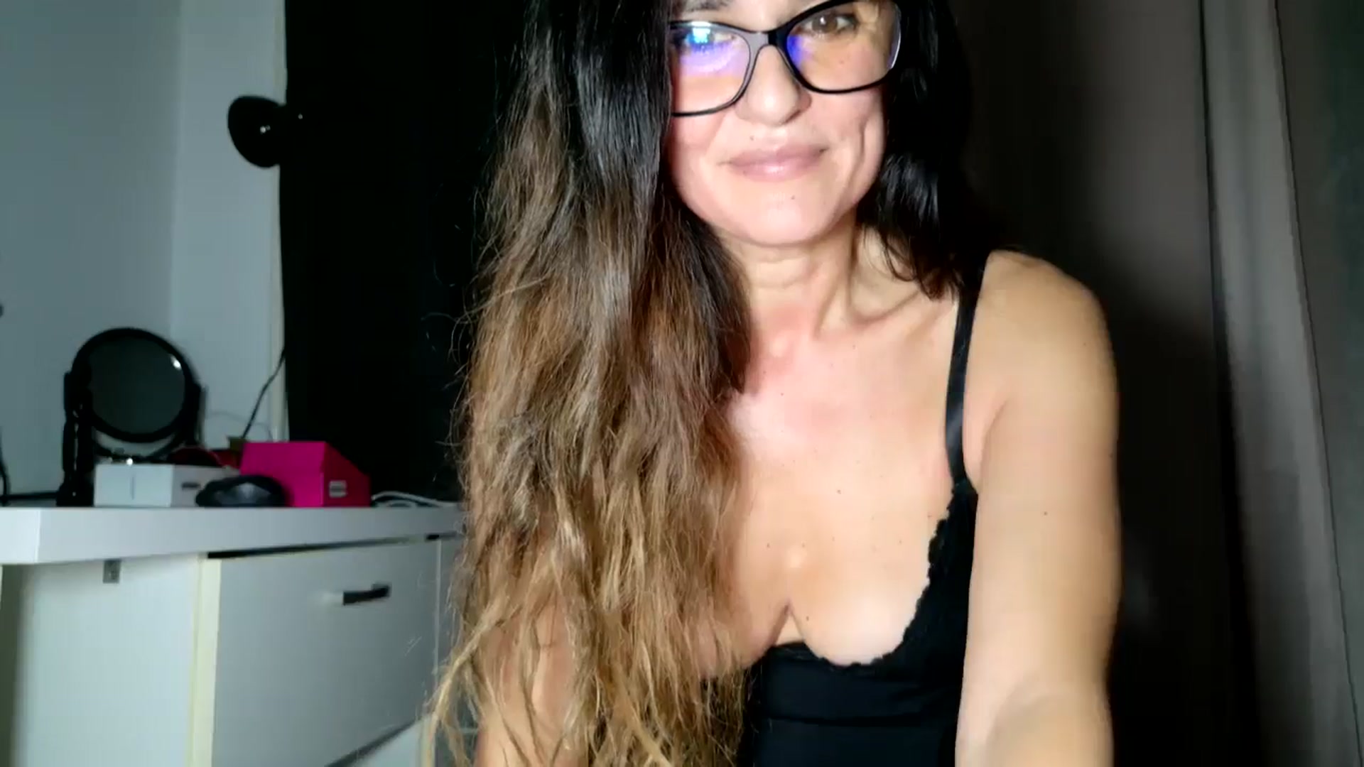 Gallery image thumbnail from DANIELLE's myfreecams stream on, 11/13/2025, 22:03 image 5 of 20