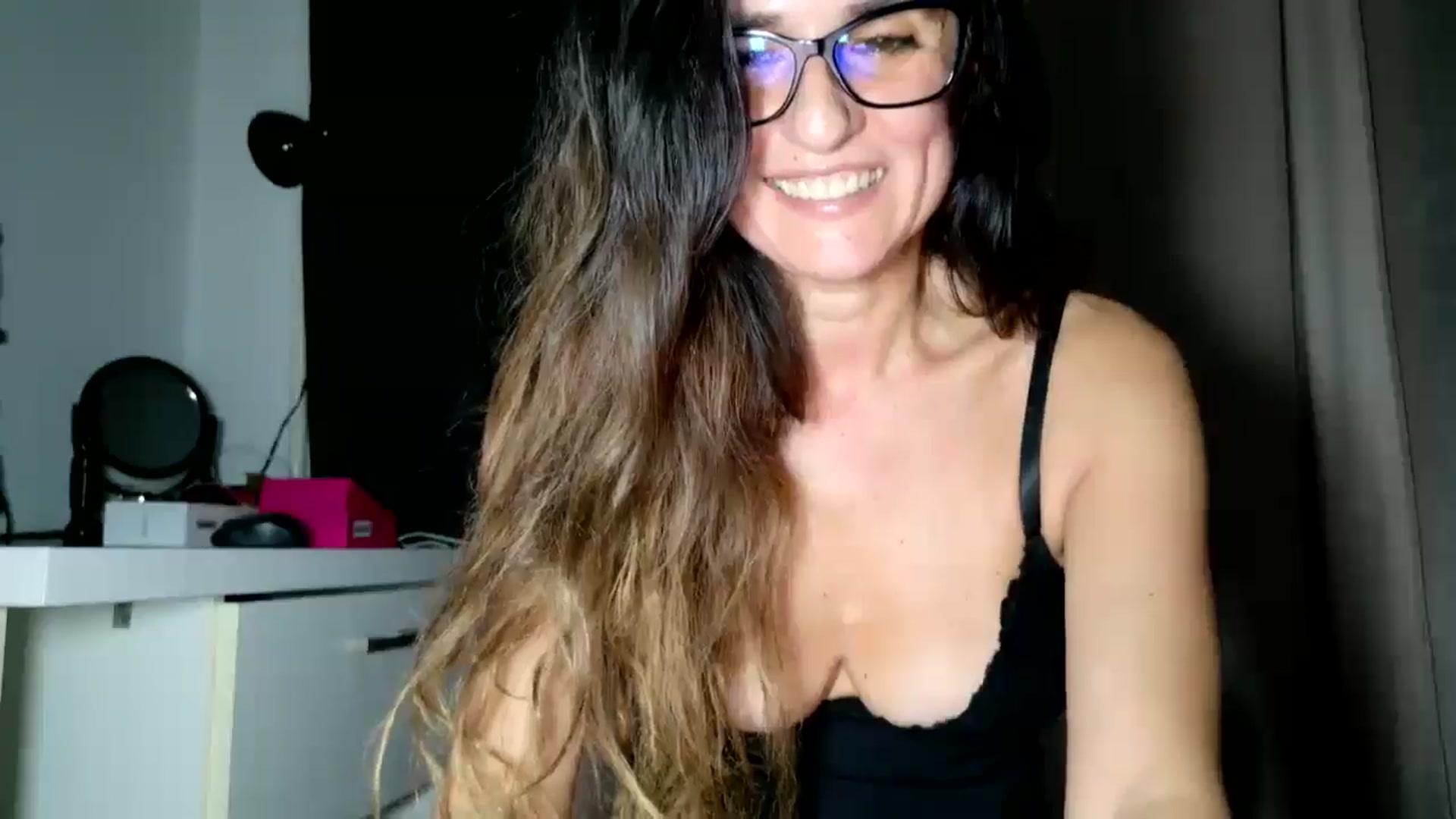 Gallery image thumbnail from DANIELLE's myfreecams stream on, 11/13/2025, 22:03 image 4 of 20