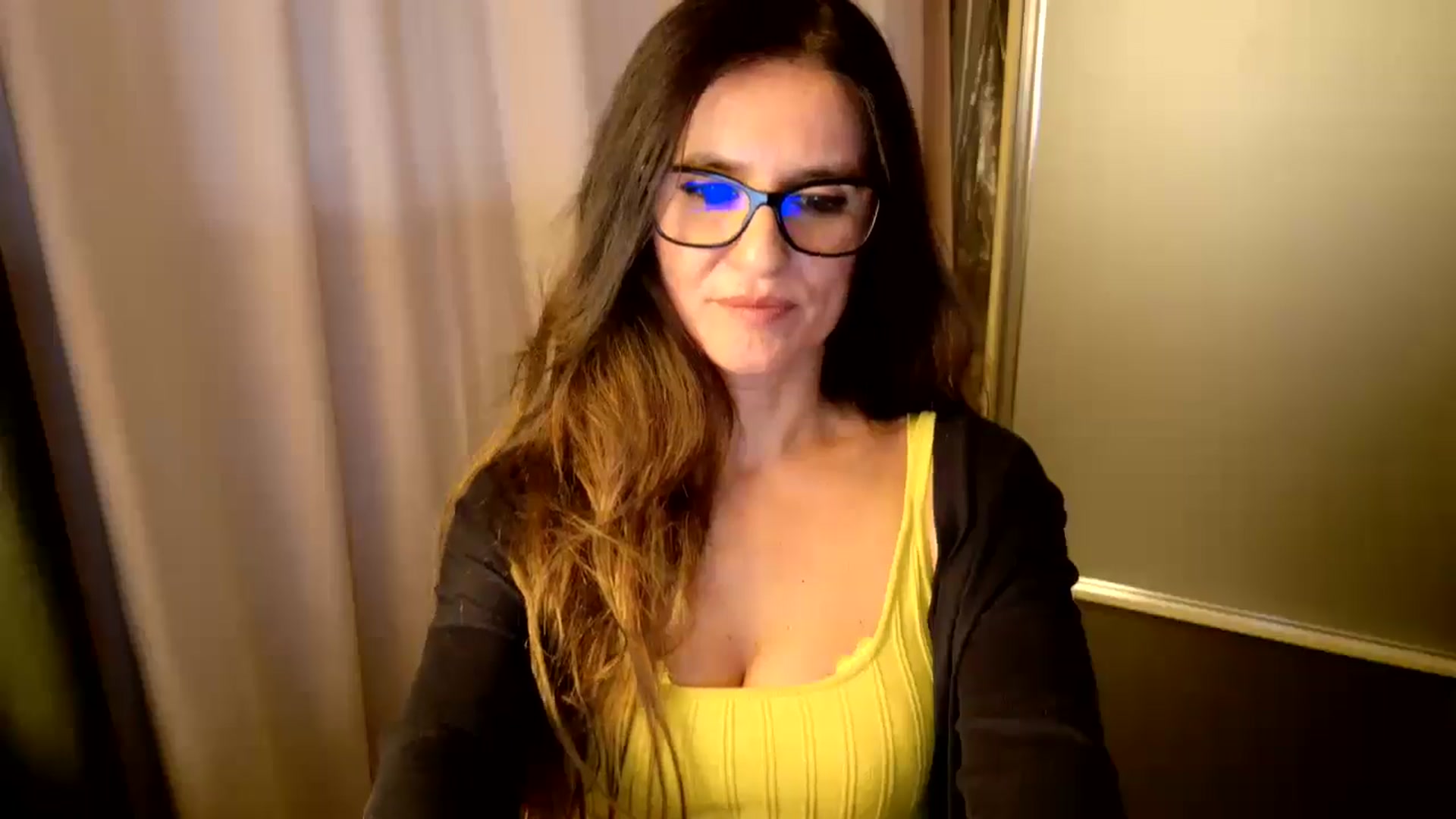 Gallery image thumbnail from DANIELLE's myfreecams stream on, 11/18/2025, 07:49 image 7 of 20