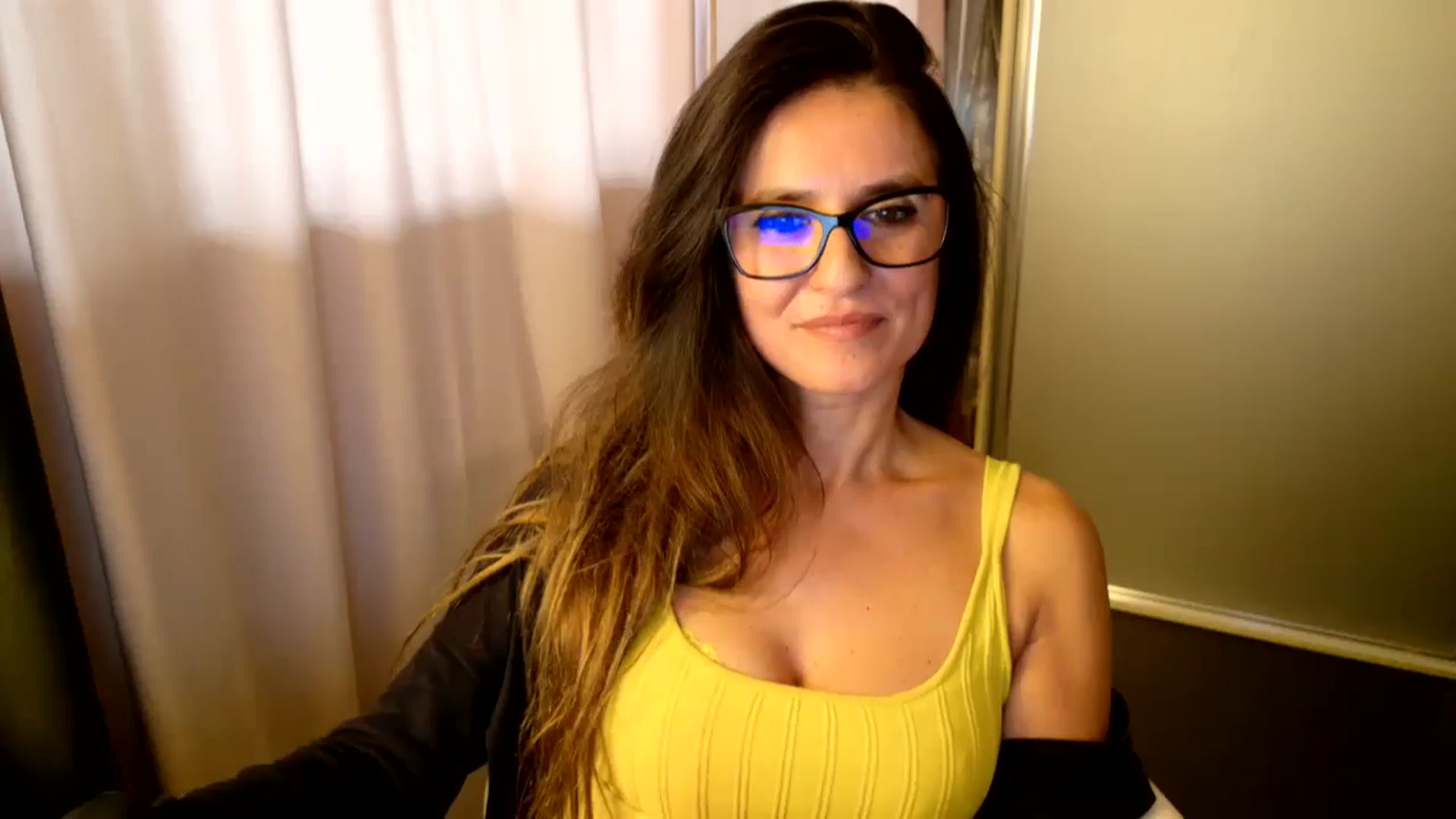 Gallery image thumbnail from DANIELLE's myfreecams stream on, 11/18/2025, 07:49 image 17 of 20
