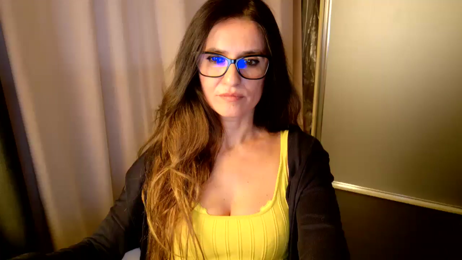 Gallery image thumbnail from DANIELLE's myfreecams stream on, 11/18/2025, 07:49 image 6 of 20