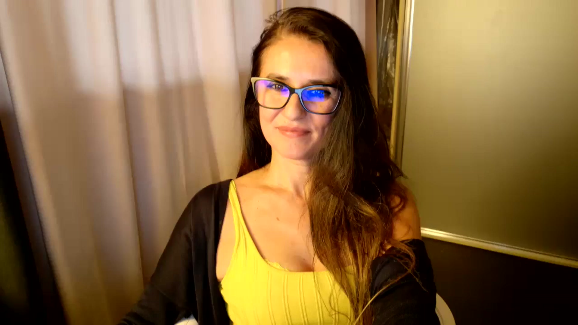 Gallery image thumbnail from DANIELLE's myfreecams stream on, 11/18/2025, 07:49 image 11 of 20