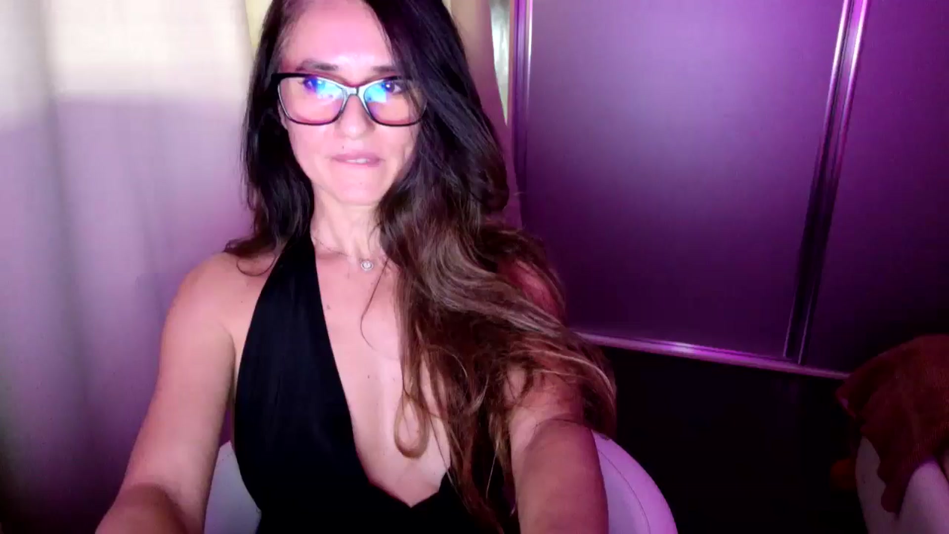 Gallery image thumbnail from DANIELLE's myfreecams stream on, 11/26/2025, 10:46 image 14 of 20