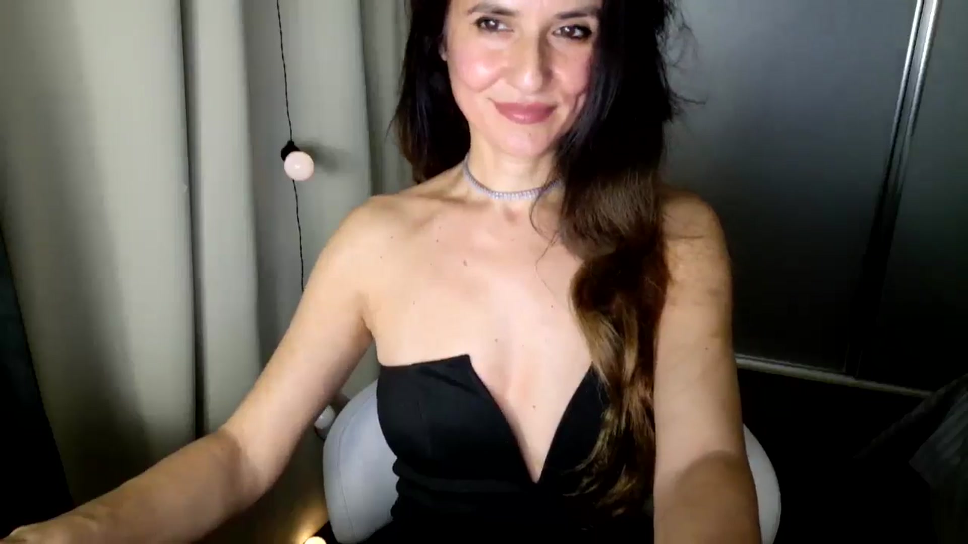 Gallery image thumbnail from DANIELLE's myfreecams stream on, 01/11/2026, 08:21 image 4 of 20