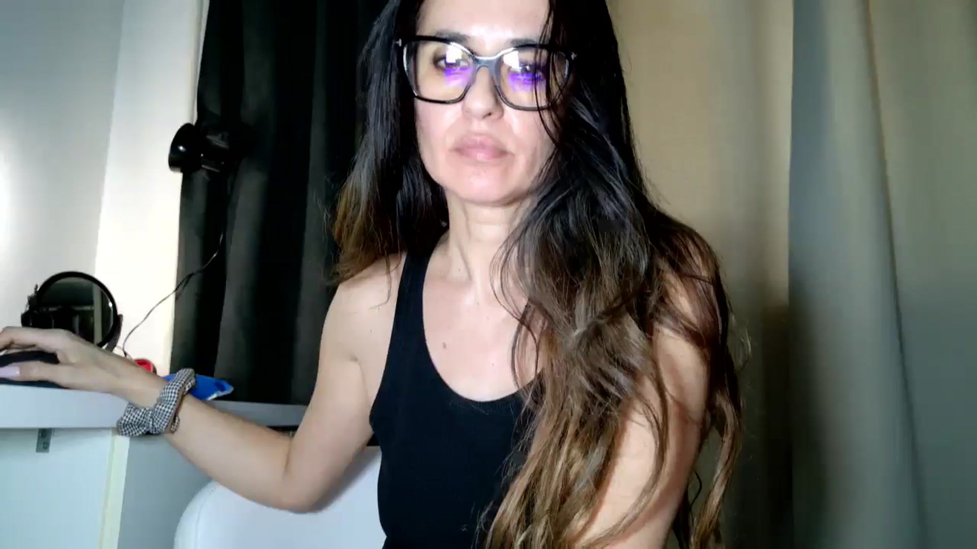 Gallery image thumbnail from DANIELLE's myfreecams stream on, 03/10/2026, 09:43 image 2 of 20