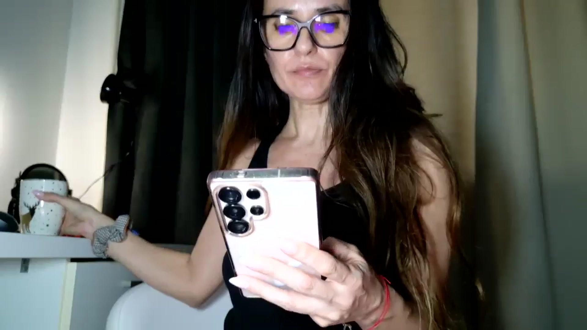 Gallery image thumbnail from DANIELLE's myfreecams stream on, 03/10/2026, 09:43 image 11 of 20