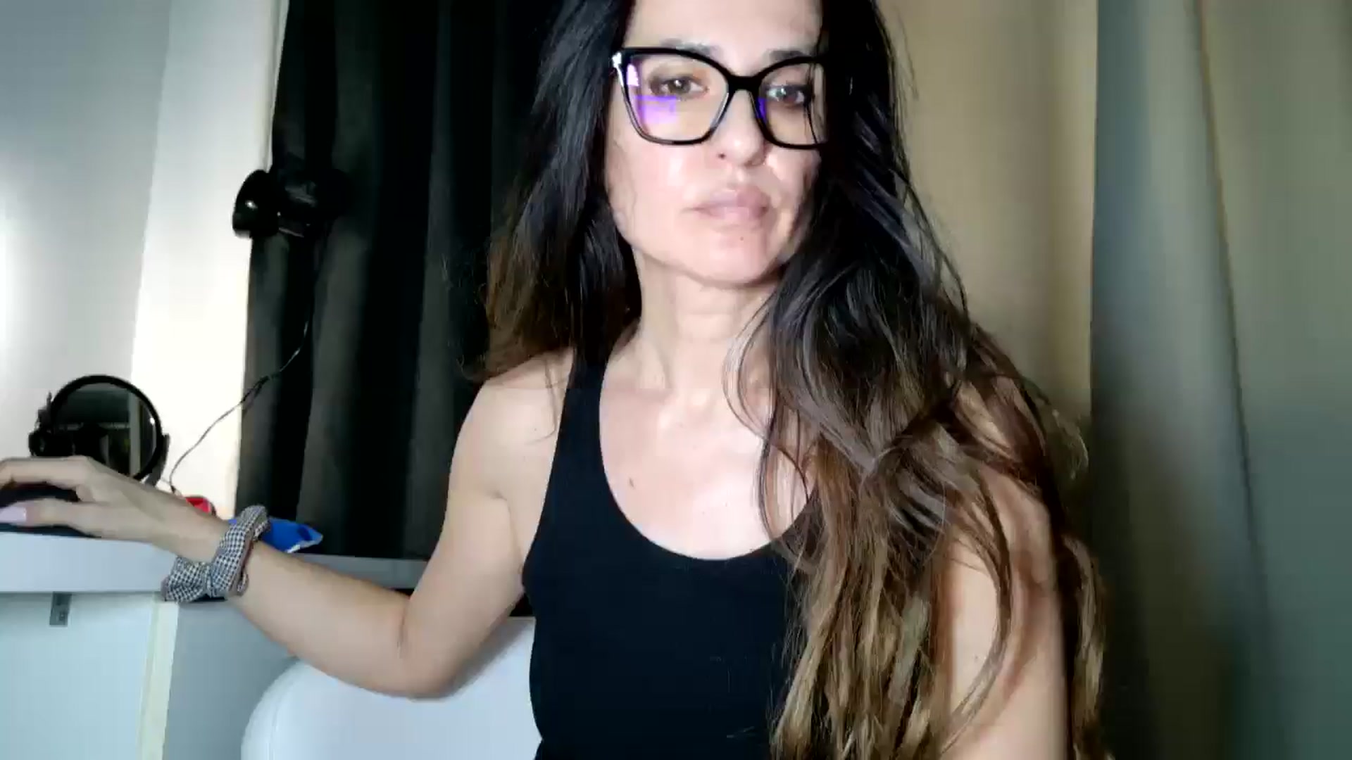 Gallery image thumbnail from DANIELLE's myfreecams stream on, 03/10/2026, 09:43 image 1 of 20