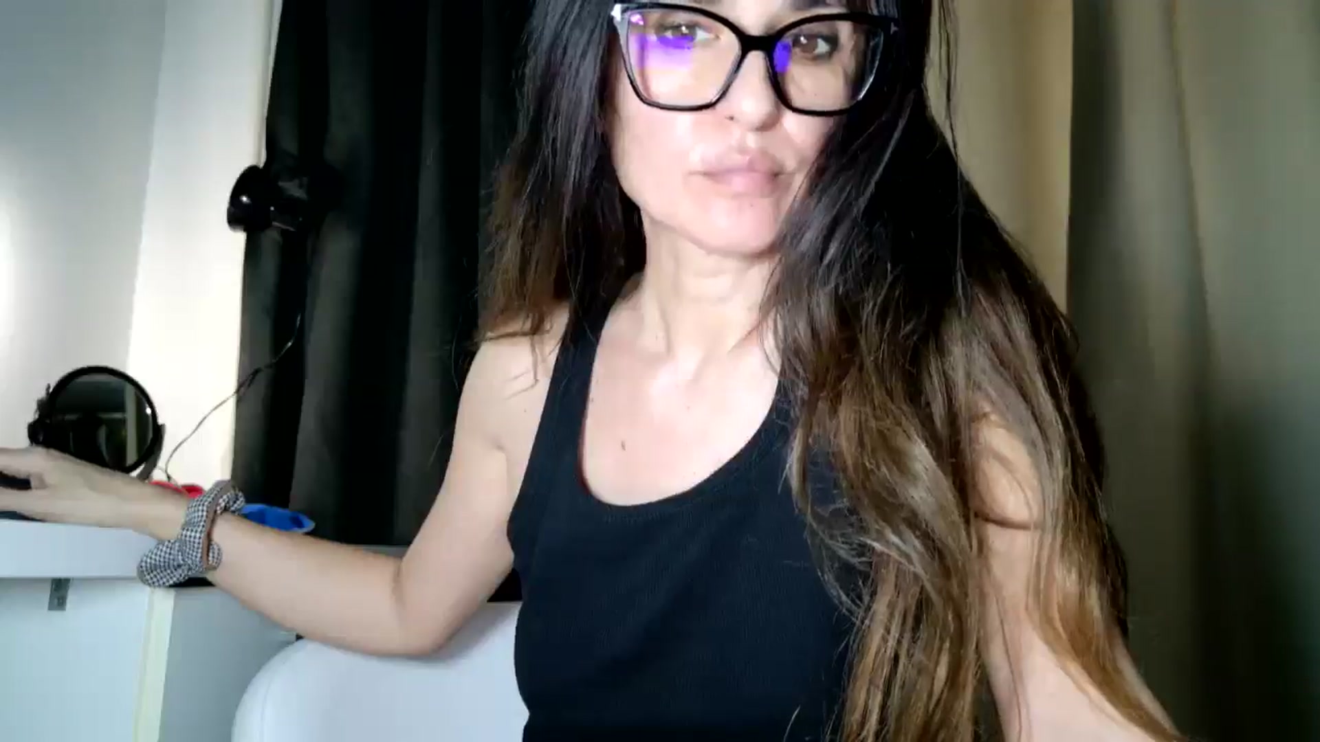 Gallery image thumbnail from DANIELLE's myfreecams stream on, 03/10/2026, 09:43 image 8 of 20