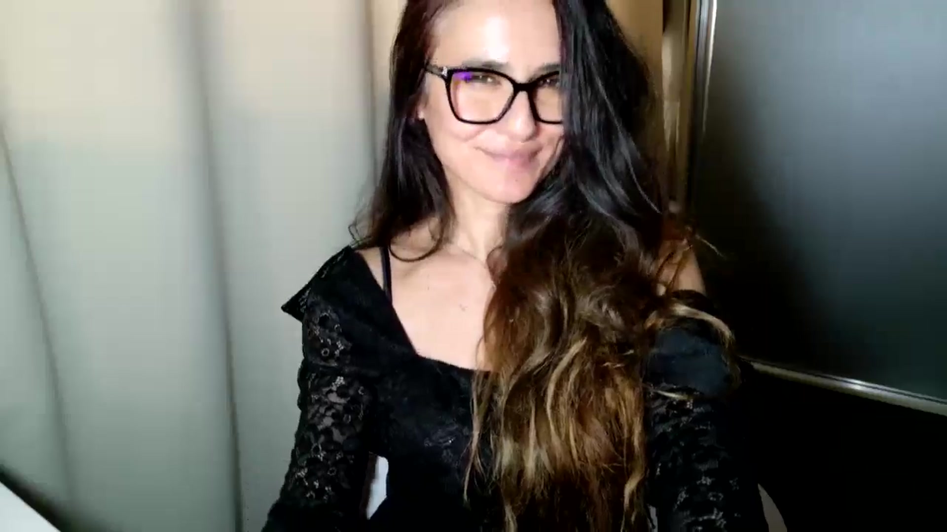 Gallery image thumbnail from DANIELLE's myfreecams stream on, 03/18/2026, 10:11 image 15 of 20