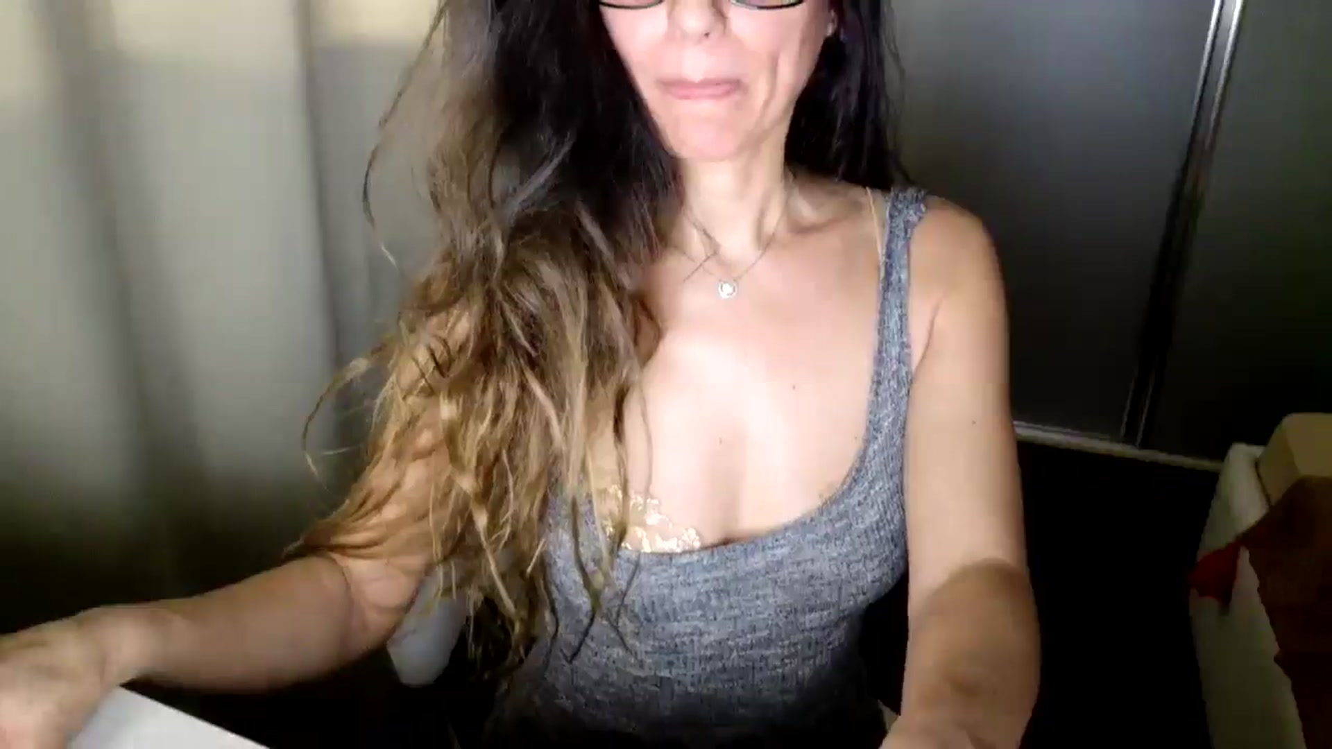 Gallery image thumbnail from DANIELLE's myfreecams stream on, 03/19/2026, 10:20 image 8 of 20