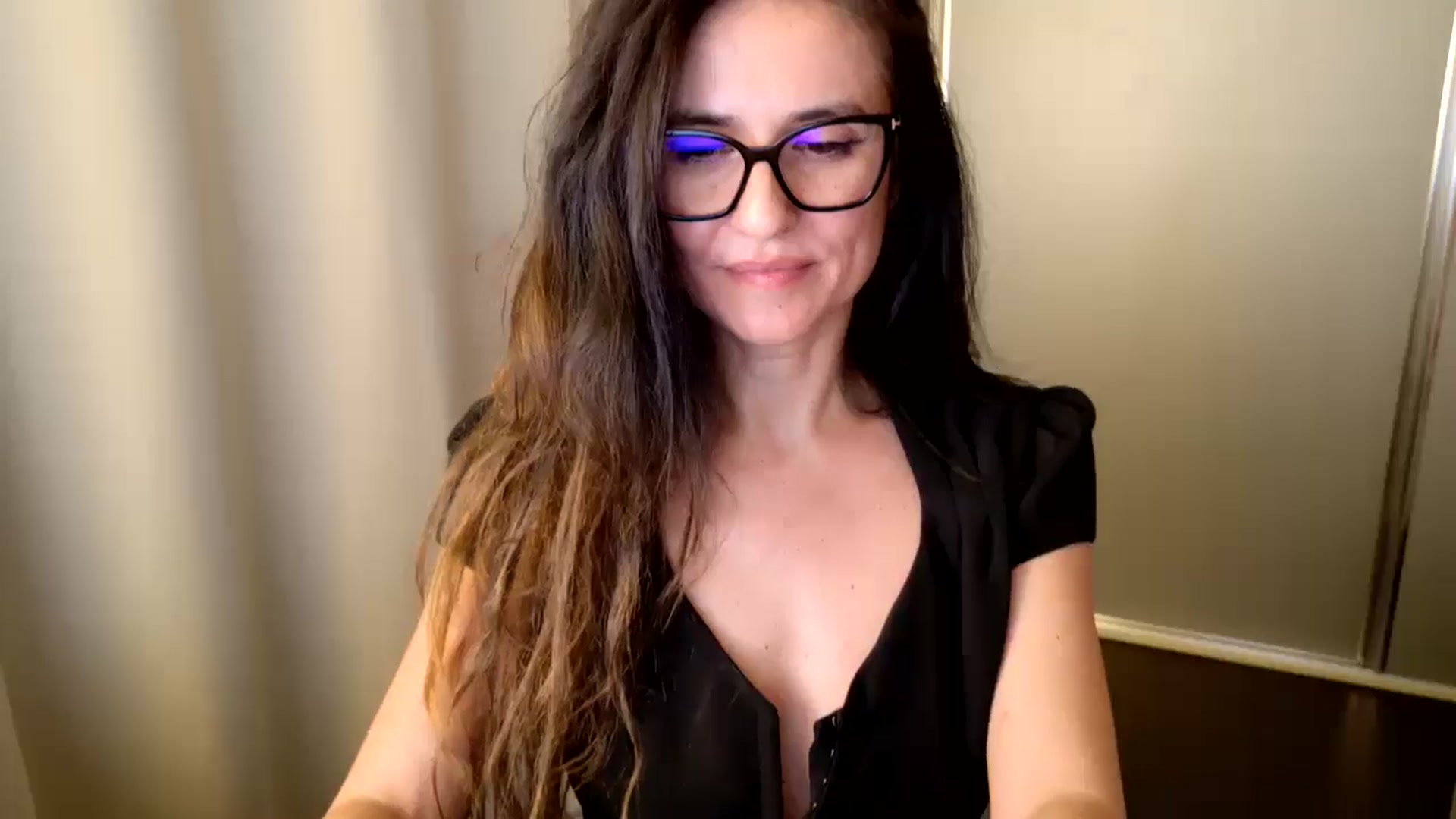 Gallery image thumbnail from DANIELLE's myfreecams stream on, 03/22/2026, 12:24 image 10 of 20