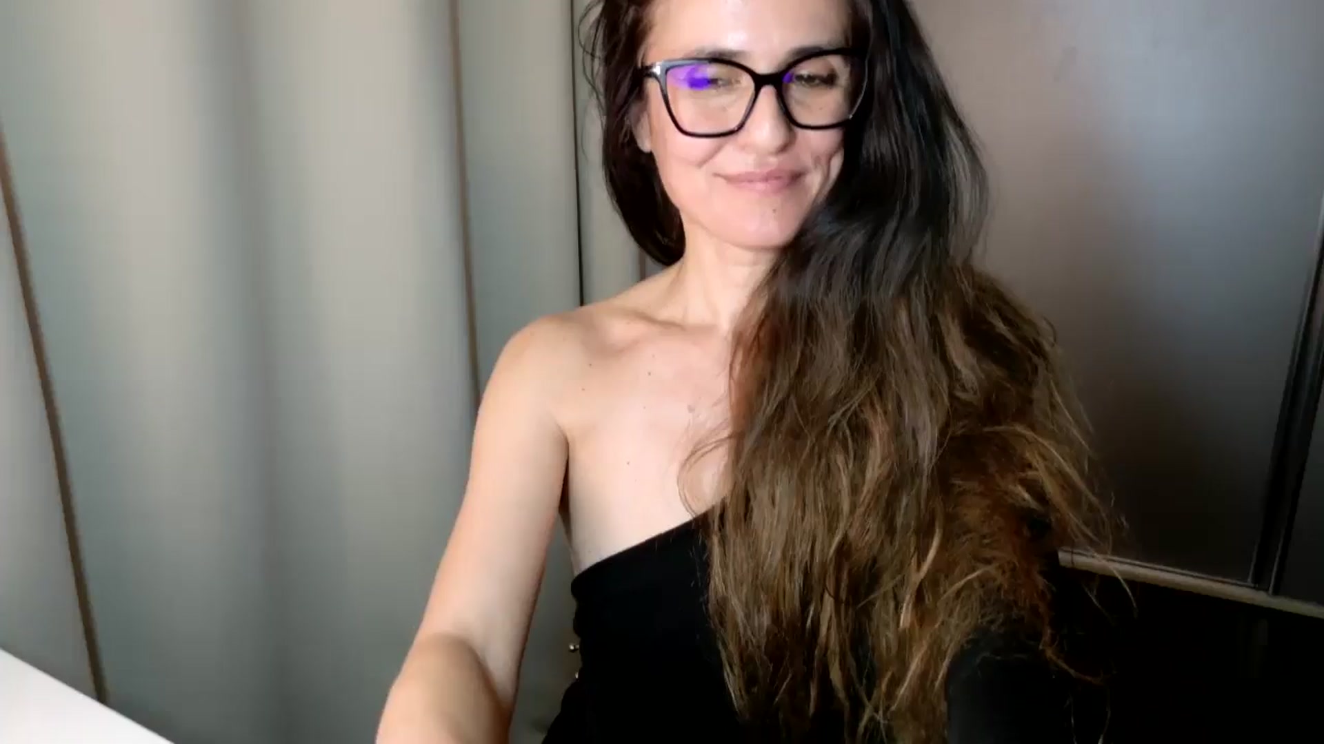 Gallery image thumbnail from DANIELLE's myfreecams stream on, 03/23/2026, 14:06 image 15 of 20