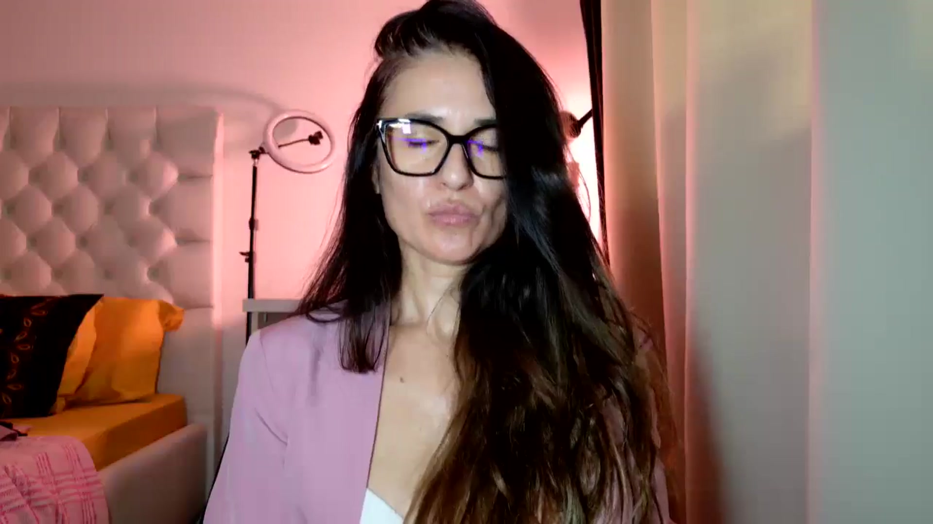 Gallery image thumbnail from DANIELLE's myfreecams stream on, 03/27/2026, 10:01 image 2 of 20