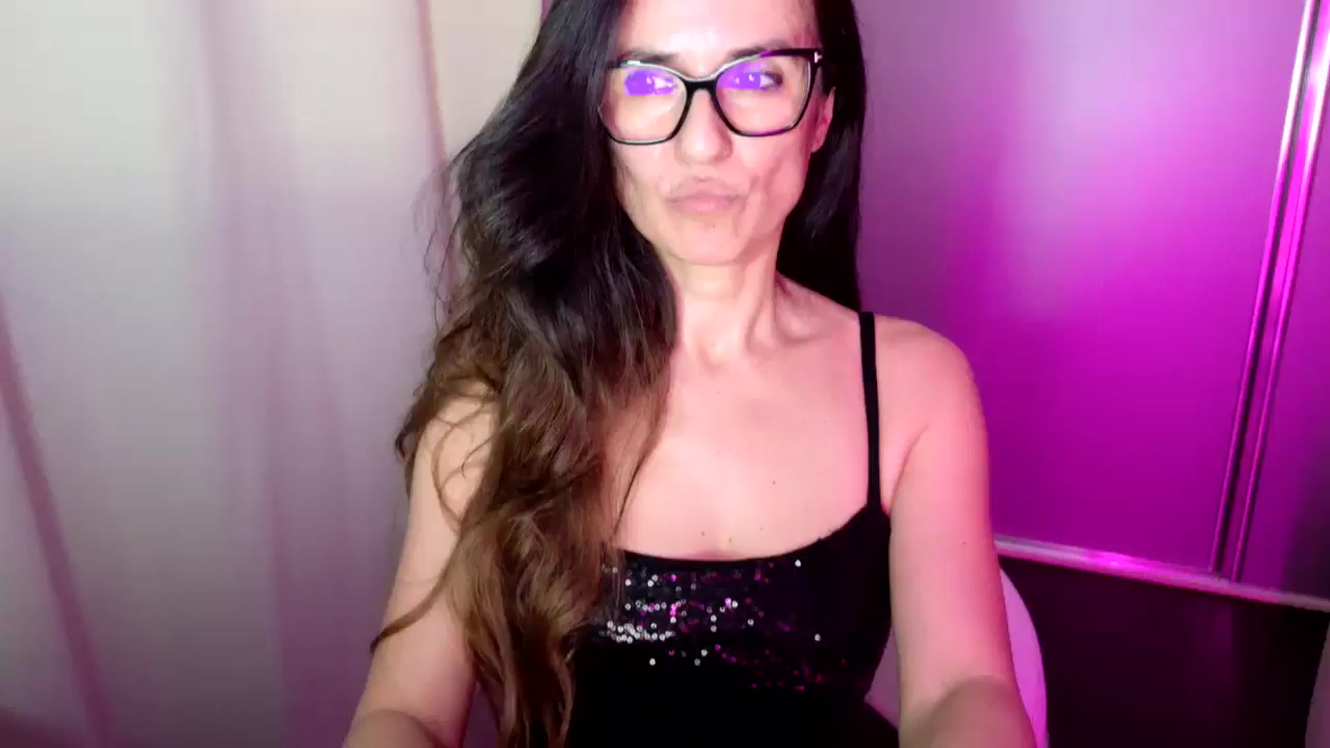 Gallery image thumbnail from DANIELLE's myfreecams stream on, 04/13/2026, 05:54 image 5 of 20