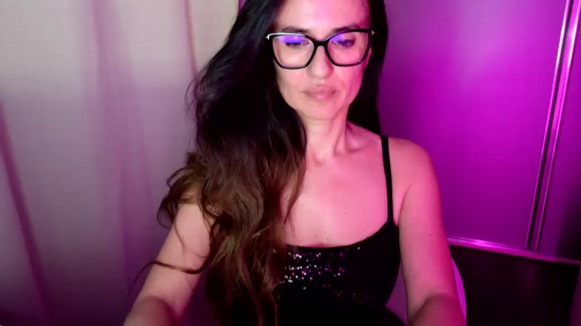 Gallery image thumbnail from DANIELLE's myfreecams stream on, 04/13/2026, 05:54 image 4 of 20