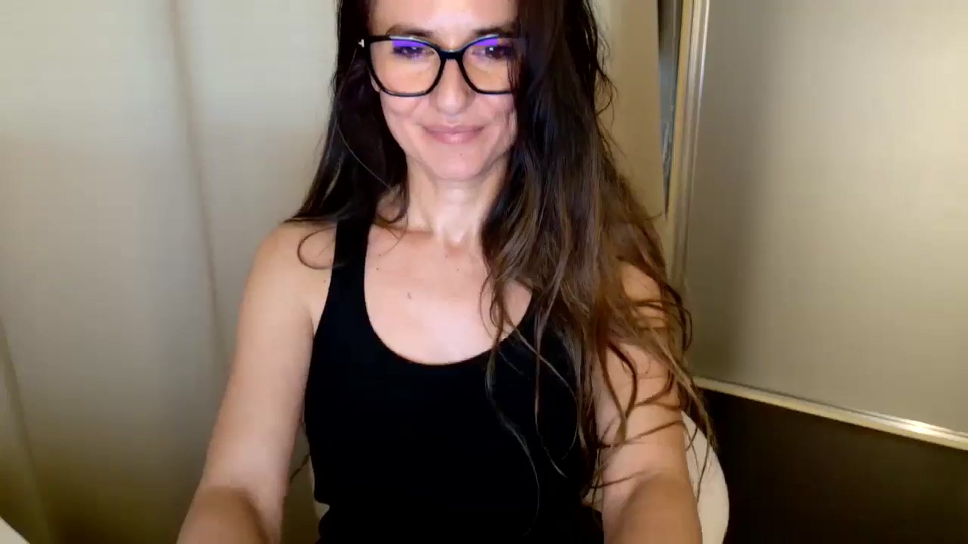 Gallery image thumbnail from DANIELLE's myfreecams stream on, 04/23/2026, 07:59 image 8 of 20