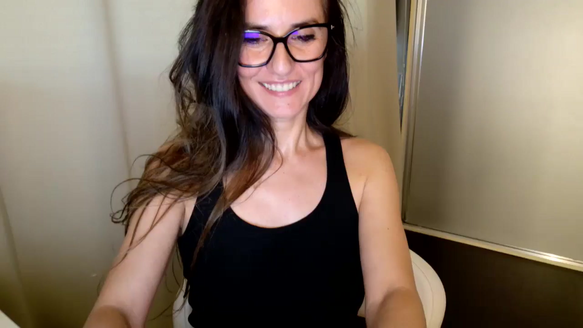 Gallery image thumbnail from DANIELLE's myfreecams stream on, 04/23/2026, 07:59 image 1 of 20
