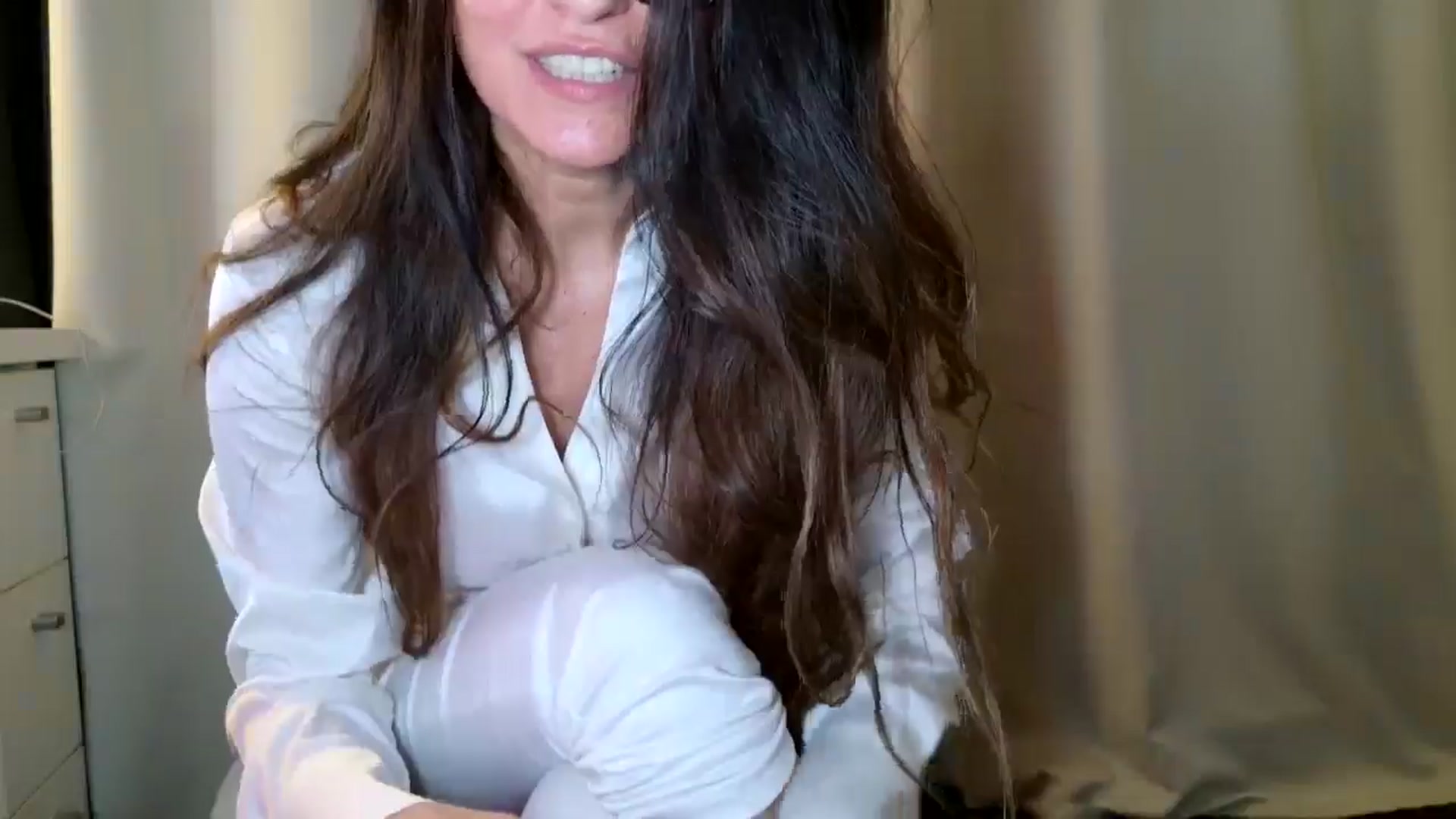 Gallery image thumbnail from DANIELLE's myfreecams stream on, 05/01/2026, 06:32 image 19 of 20