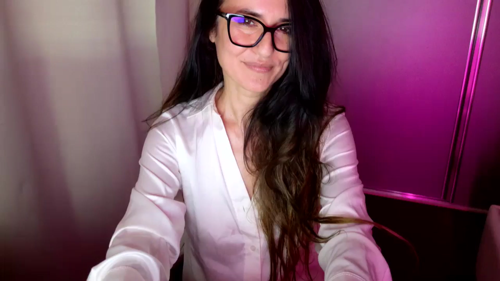 Gallery image thumbnail from DANIELLE's myfreecams stream on, 05/04/2026, 08:52 image 1 of 20