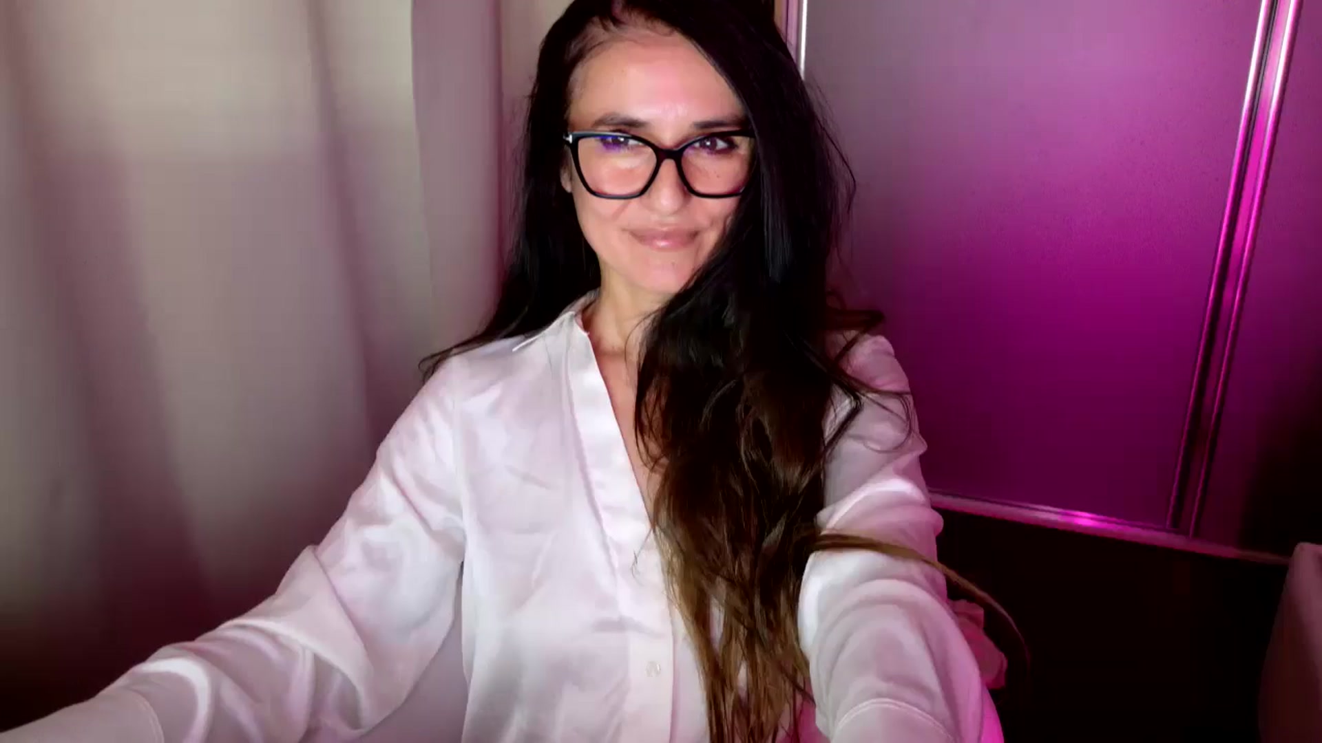 Gallery image thumbnail from DANIELLE's myfreecams stream on, 05/04/2026, 08:52 image 6 of 20