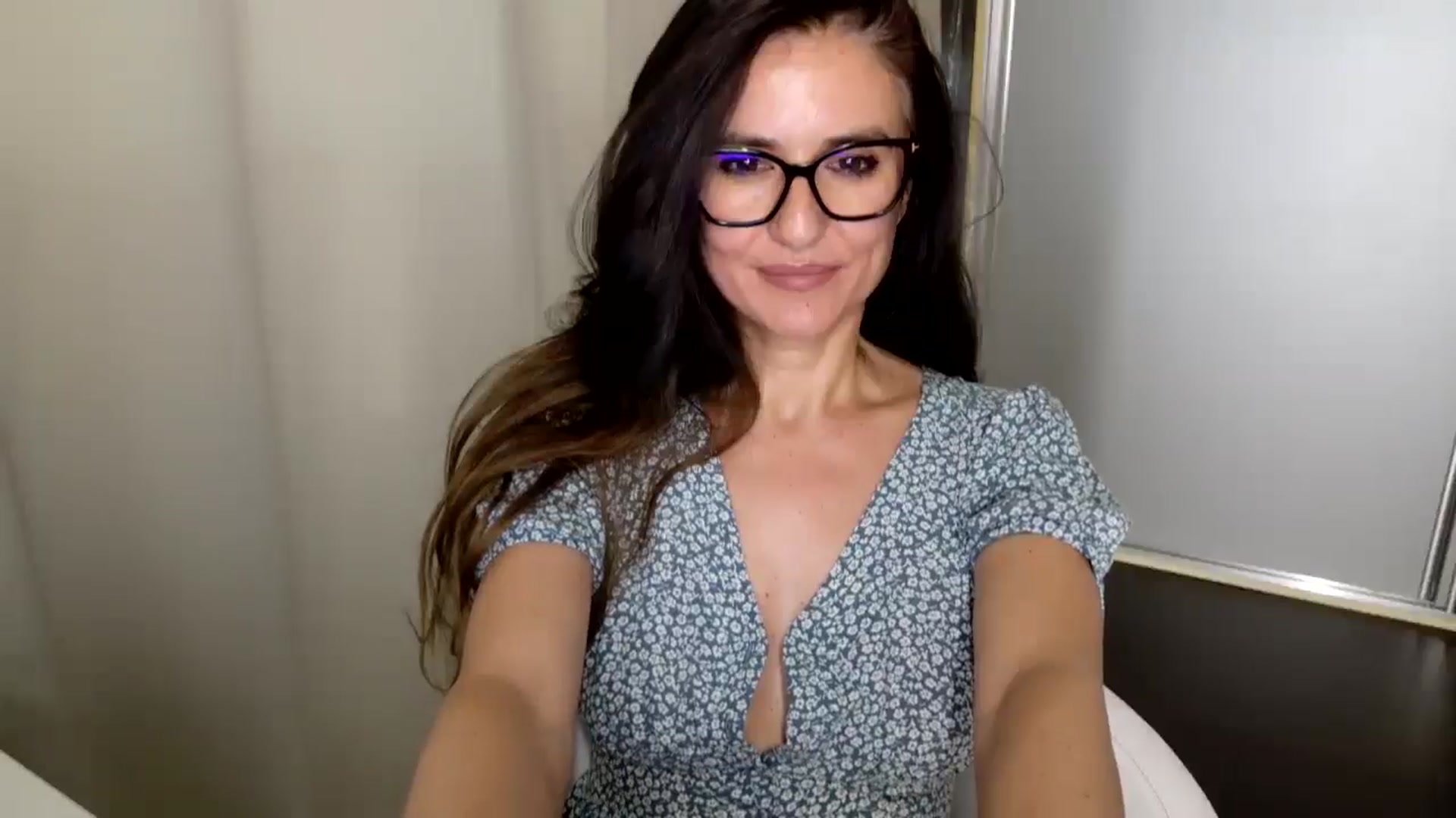 Gallery image thumbnail from DANIELLE's myfreecams stream on, 05/07/2026, 07:52 image 12 of 20
