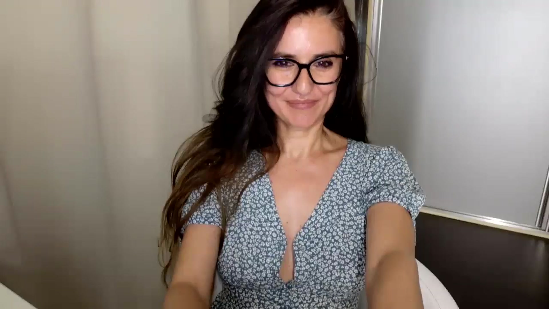 Gallery image thumbnail from DANIELLE's myfreecams stream on, 05/07/2026, 07:52 image 11 of 20