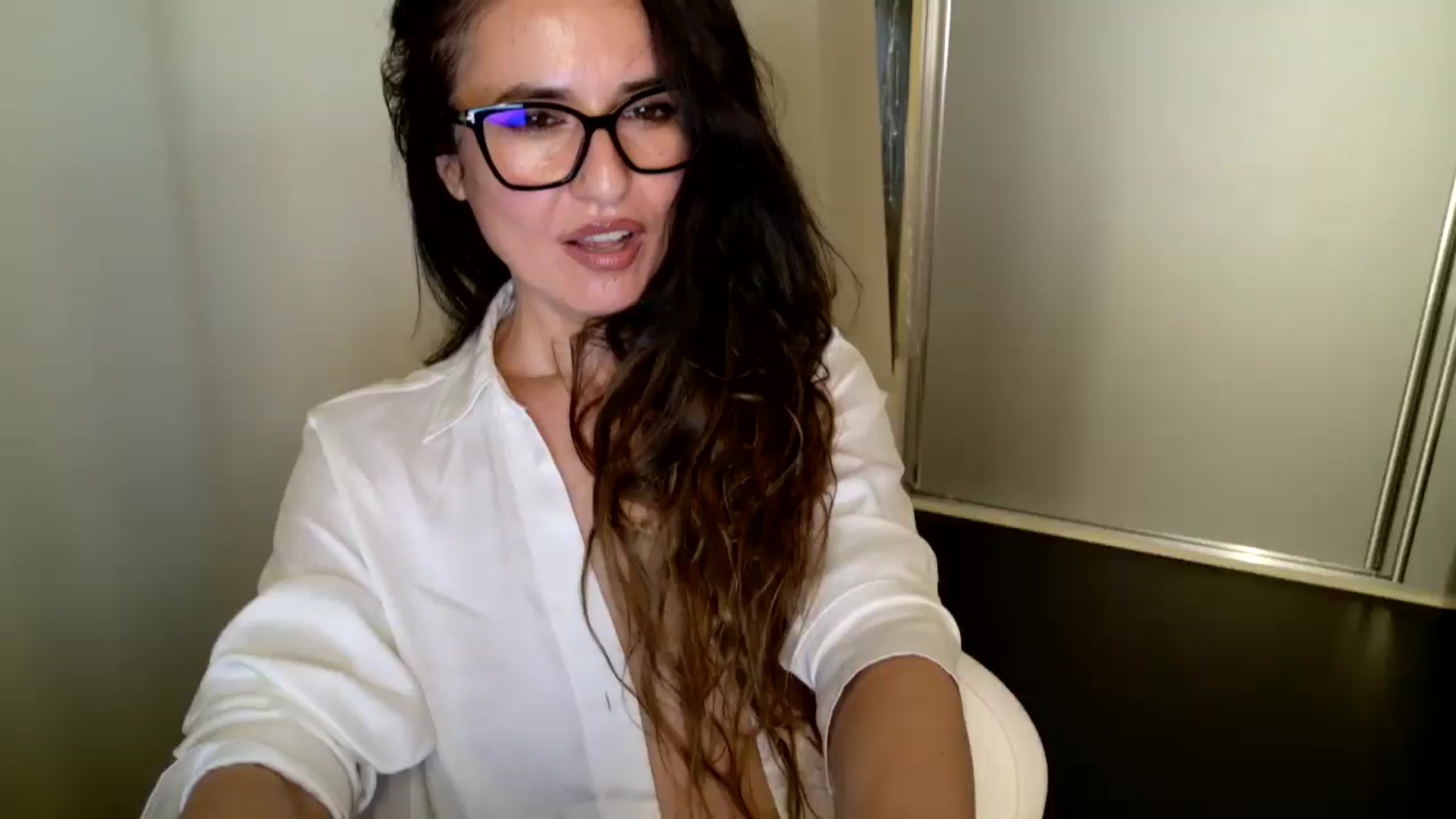 Gallery image thumbnail from DANIELLE's myfreecams stream on, 05/11/2026, 06:41 image 14 of 20