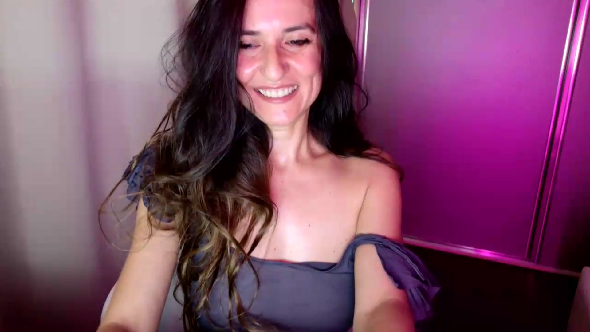 Gallery image thumbnail from DANIELLE's myfreecams stream on, 05/12/2026, 06:58 image 2 of 20
