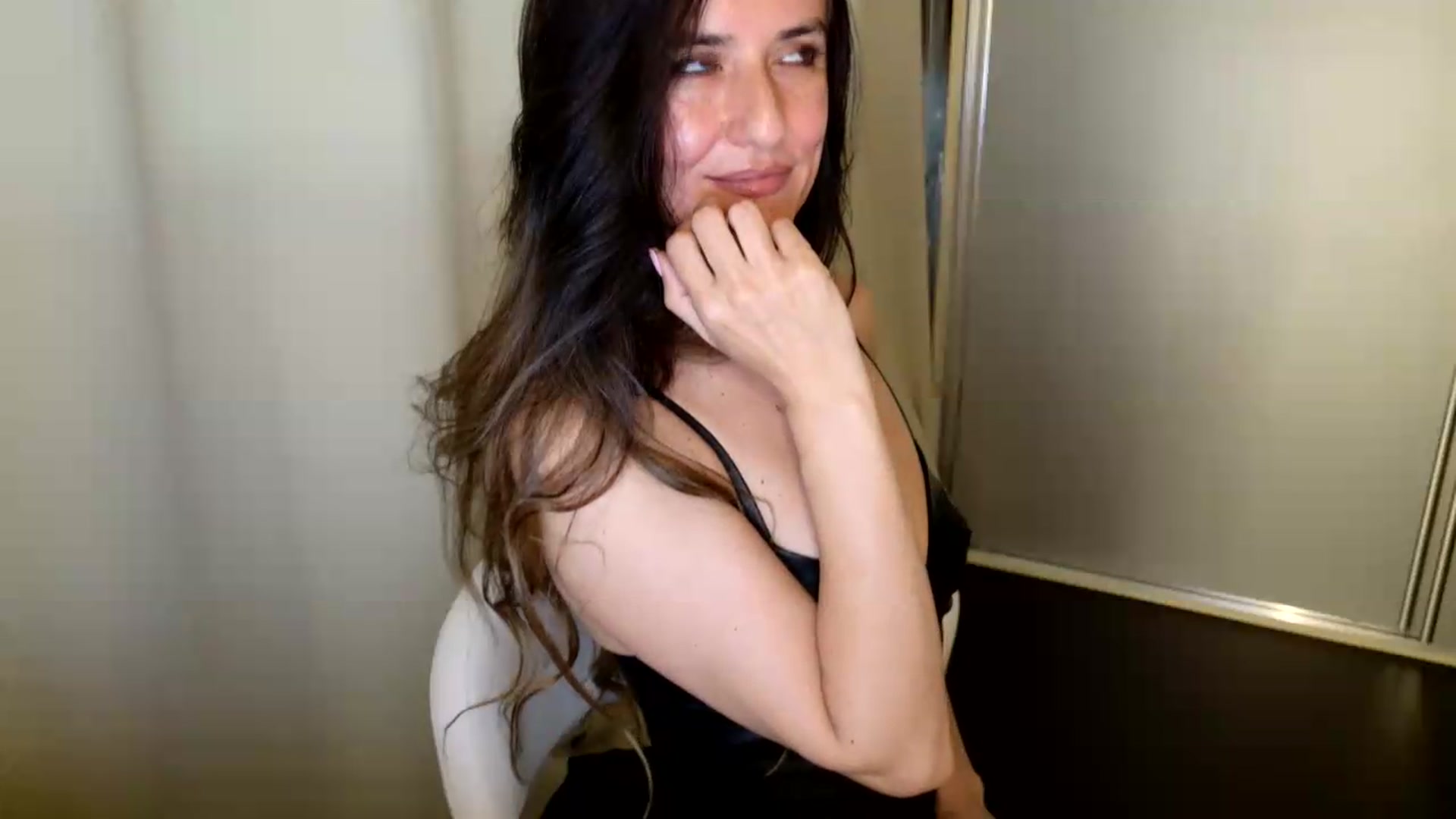 Gallery image thumbnail from DANIELLE's myfreecams stream on, 05/16/2026, 06:49 image 12 of 20