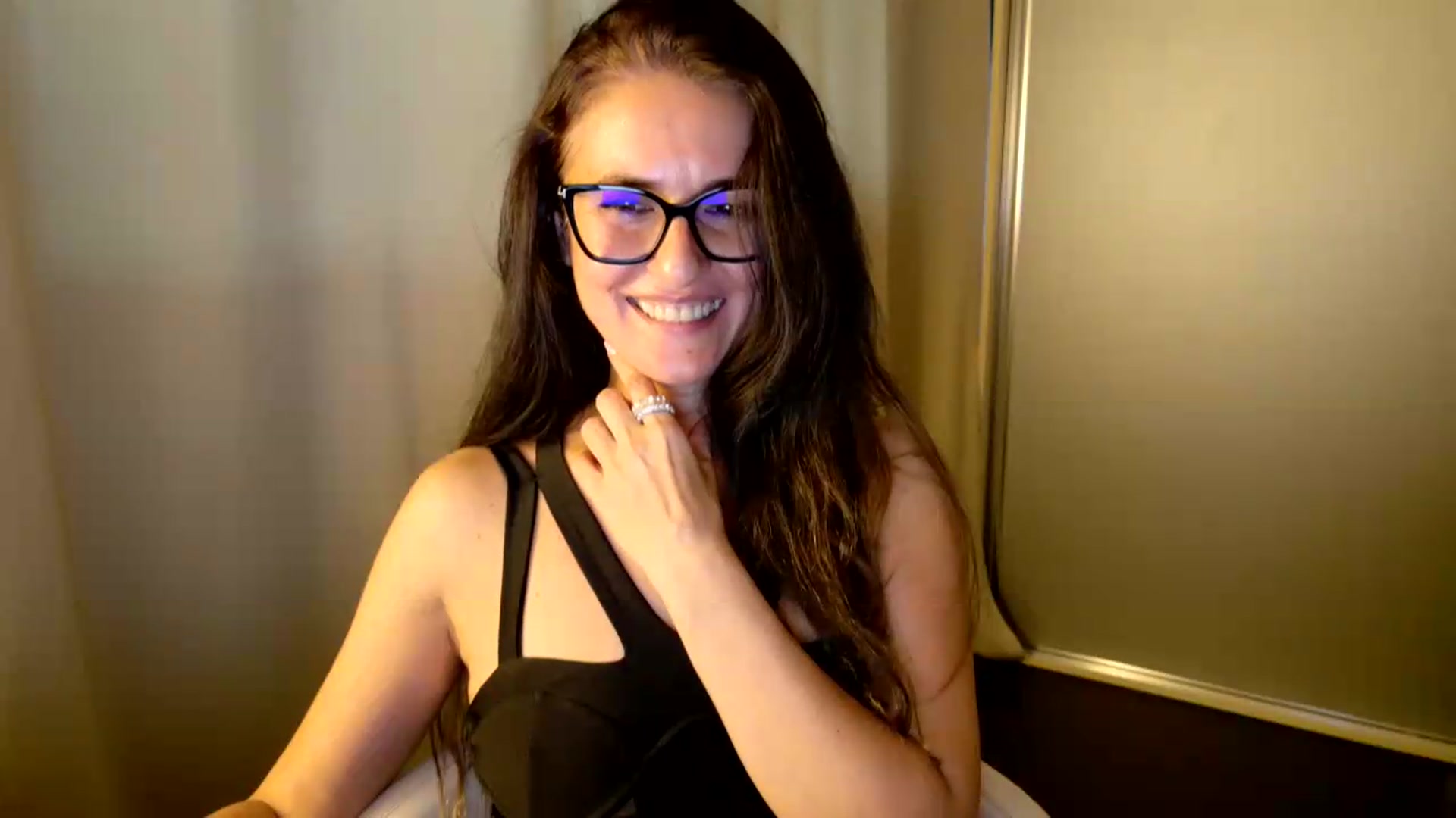 Gallery image thumbnail from DANIELLE's myfreecams stream on, 06/20/2026, 10:03 image 6 of 20